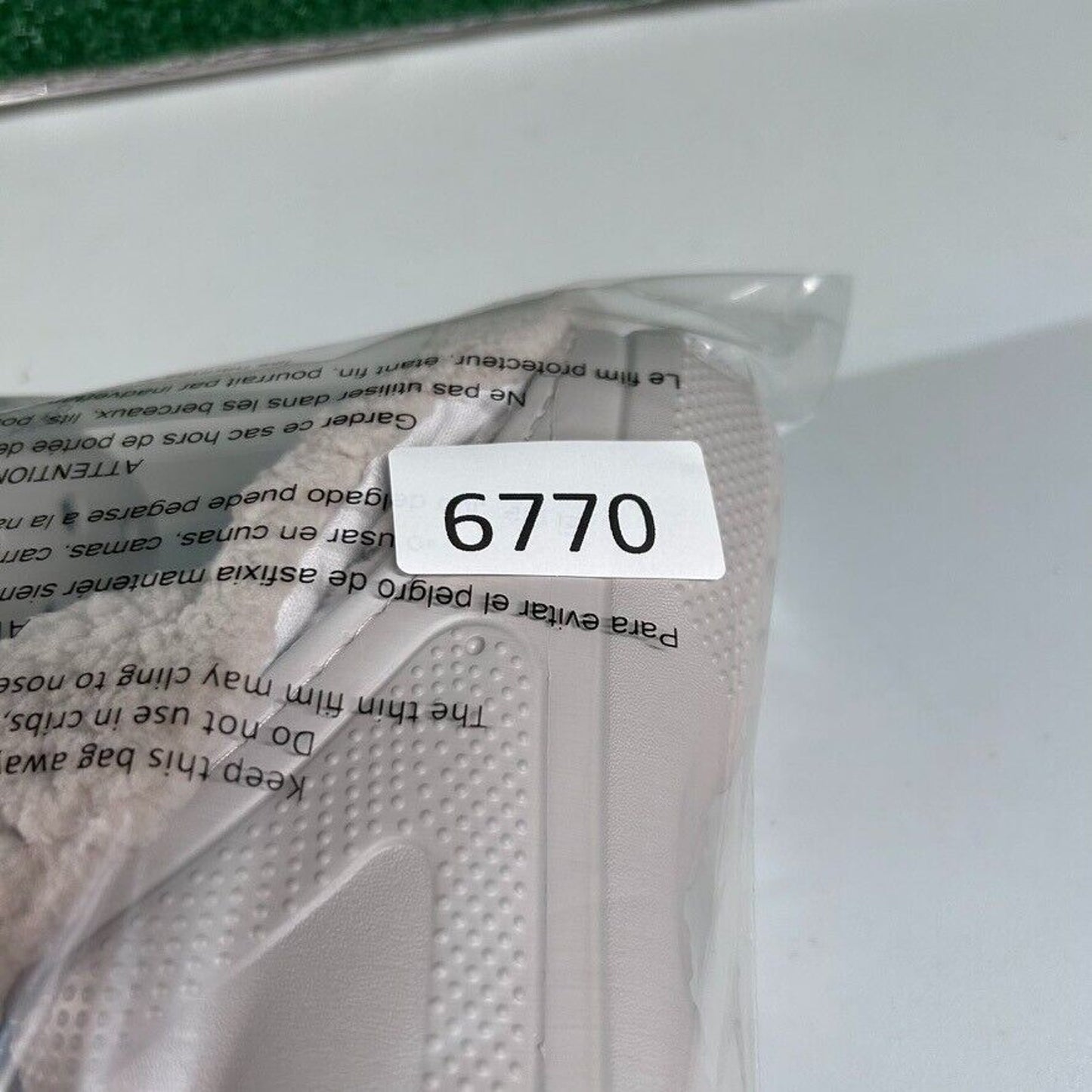 Crocs Classic Blitzen IV Lined Clog Fuzzy Fur Slip On Comfort Beige Womens 8 New