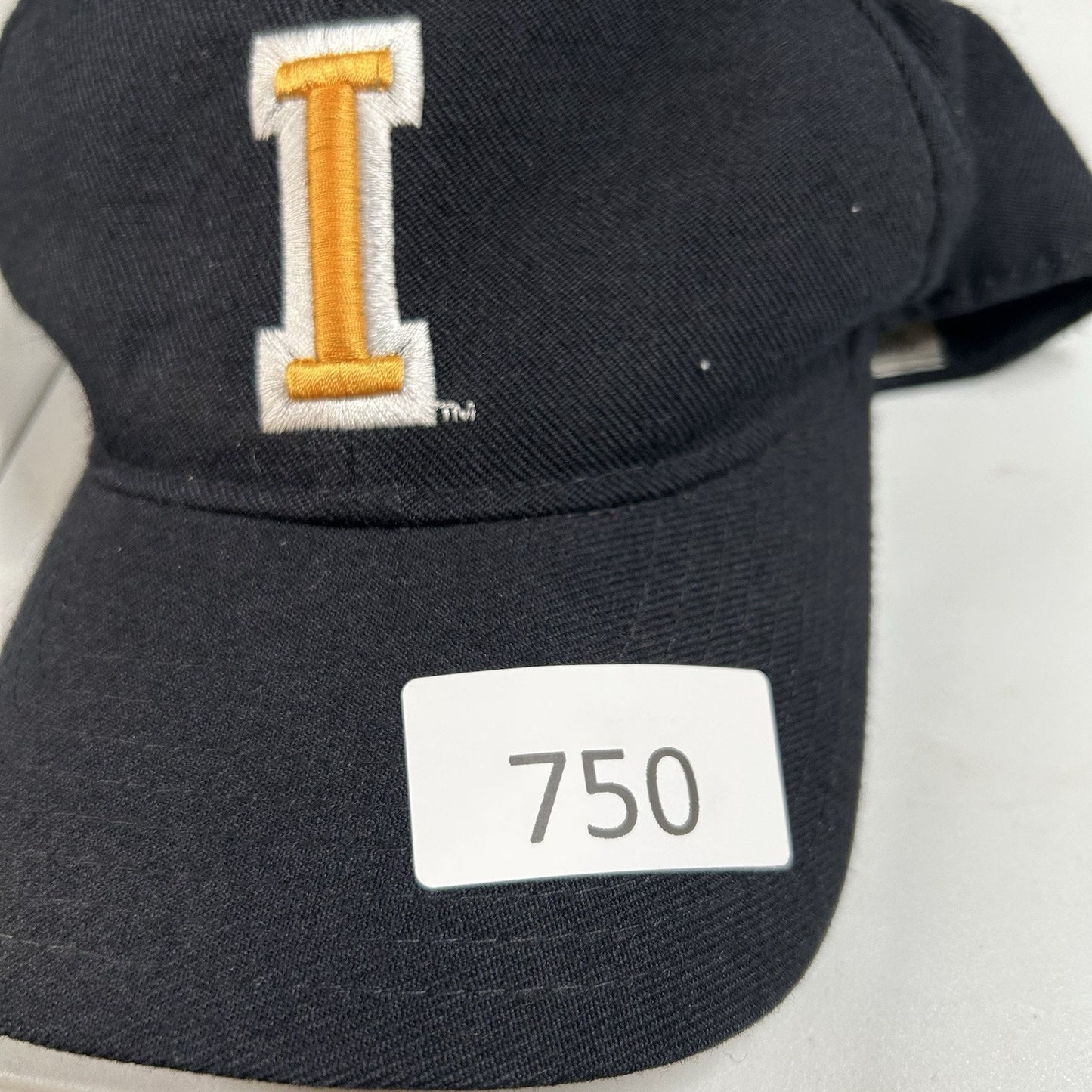 Iowa Hawkeyes Hat Cap Mens 7 1/4 Black Yellow NCAA The Z Hat Zephyr Fitted