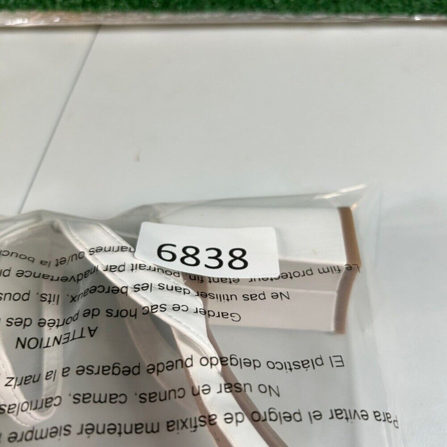 Journee Collection White Sandals Block Heel Ankle Strap Square Toe Womens 8