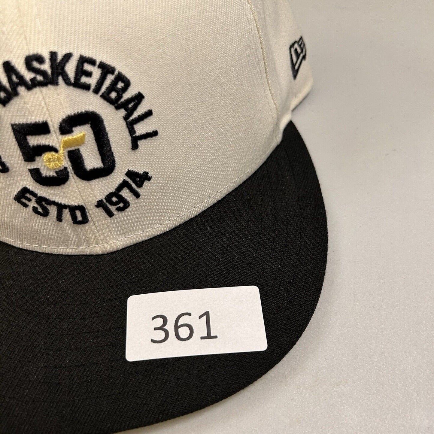 Utah Jazz Throwback Hat Cap Mens Snapback Off White Black NBA Basketball New Era