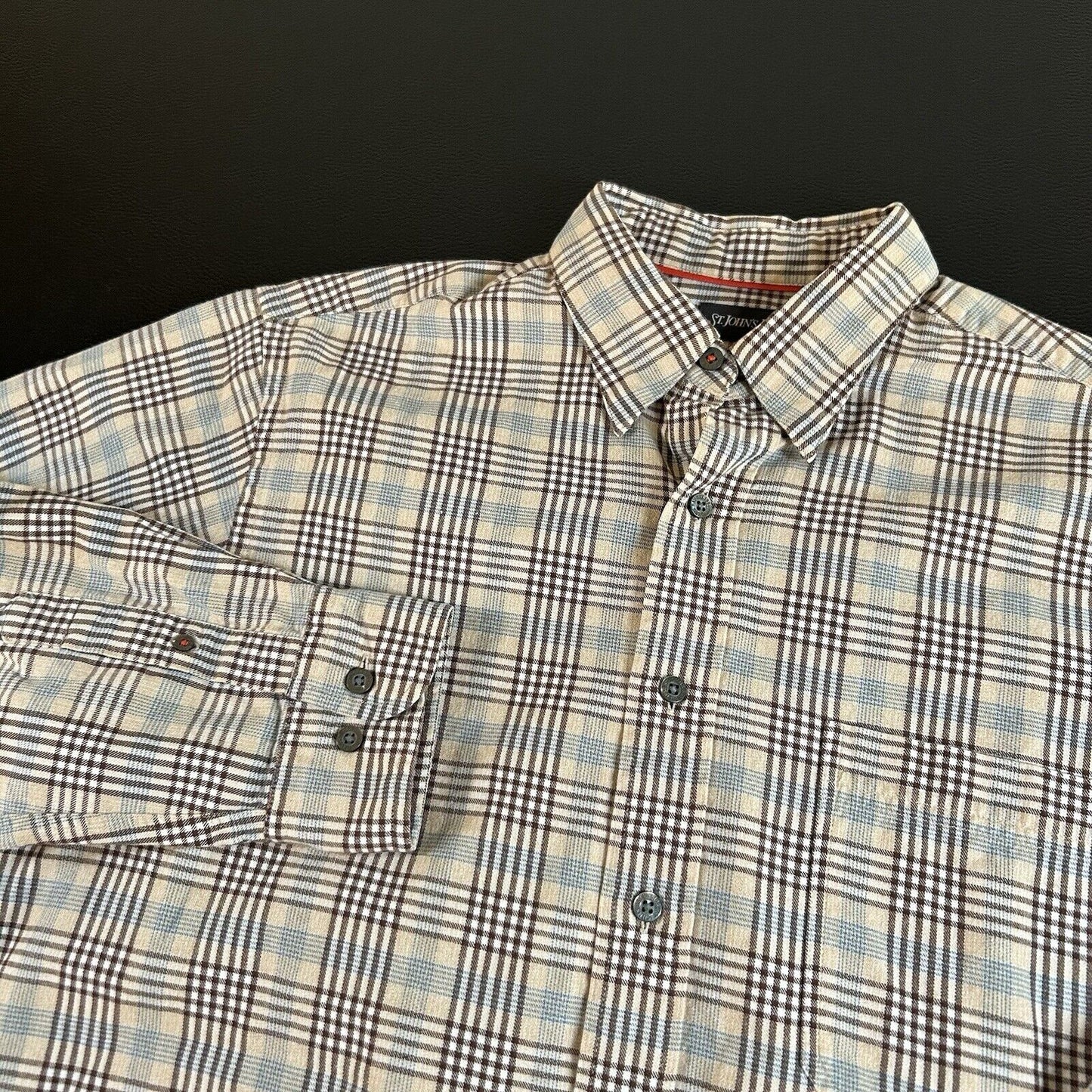 St Johns Bay Shirt Mens Medium Beige Blue Plaid Colorful Button Up Long Sleeve