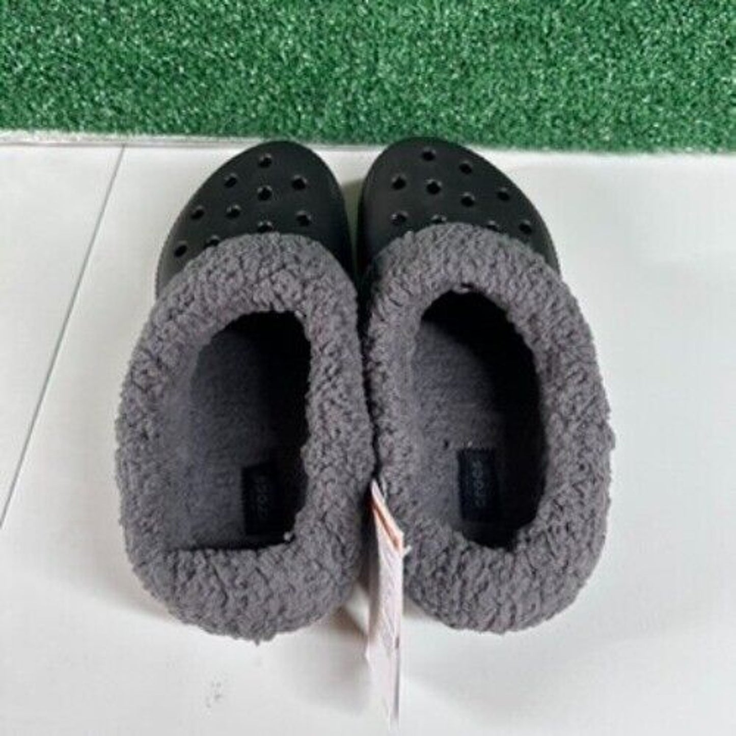 Crocs Classic Blitzen IV Lined Clog Fuzzy Fur Slip On Comfort Black Womens 7 New