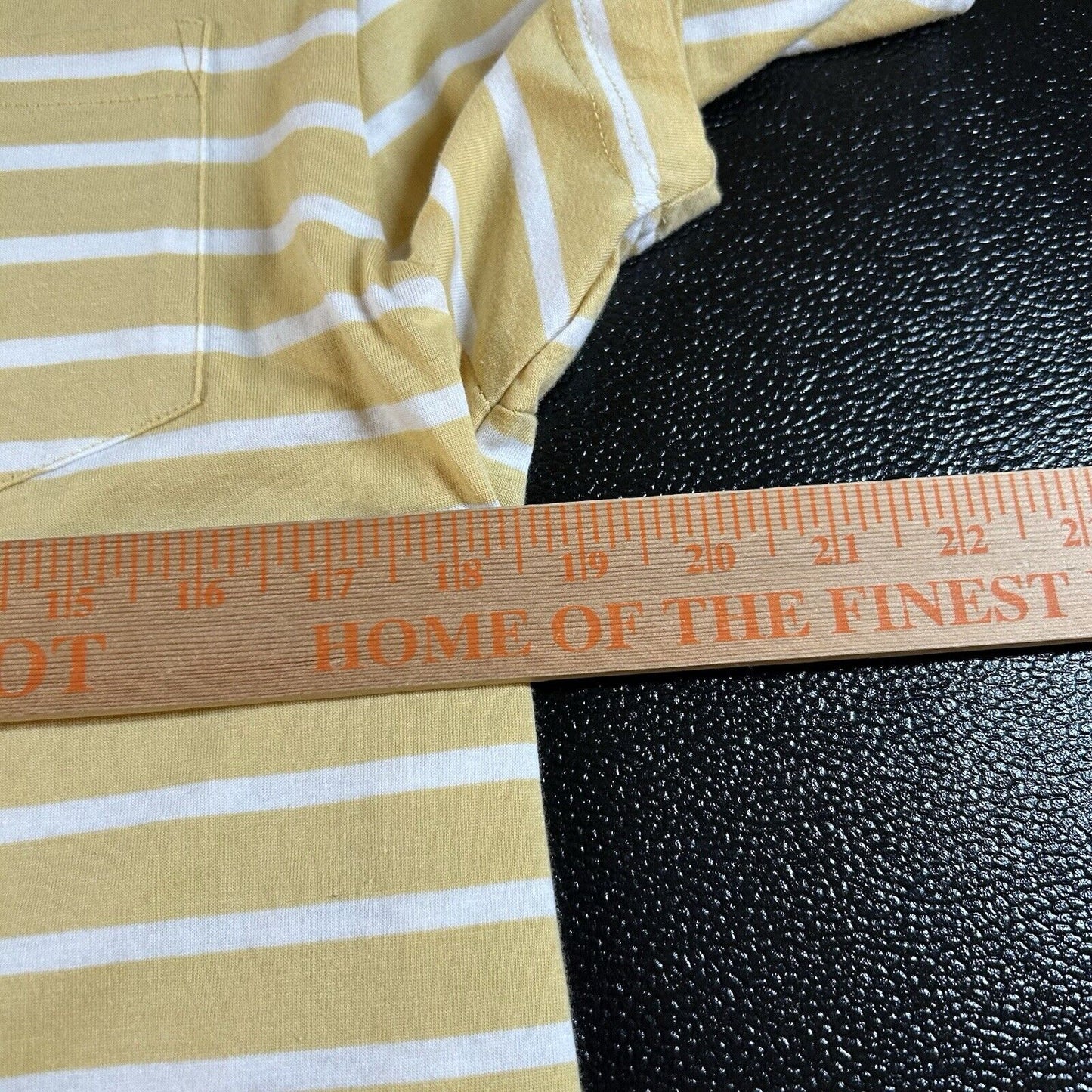 Hurley Shirt Men Small Yellow White Striped Yarn Dye Short Sleeve Pocket Tee New