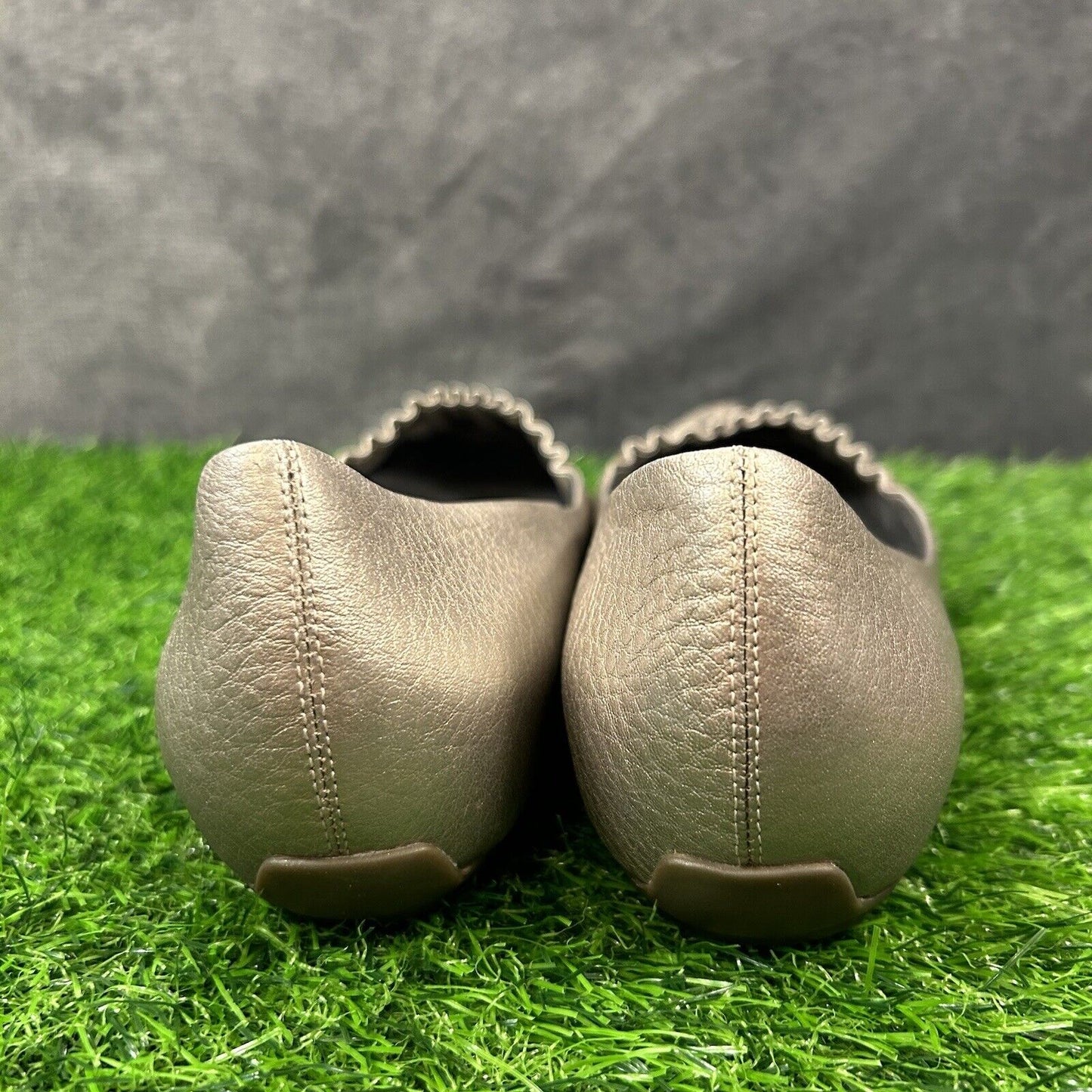 Cole Haan Loafer Womens 9.5 B Silver Shoes Flats Leather Slip On Casual Ballet