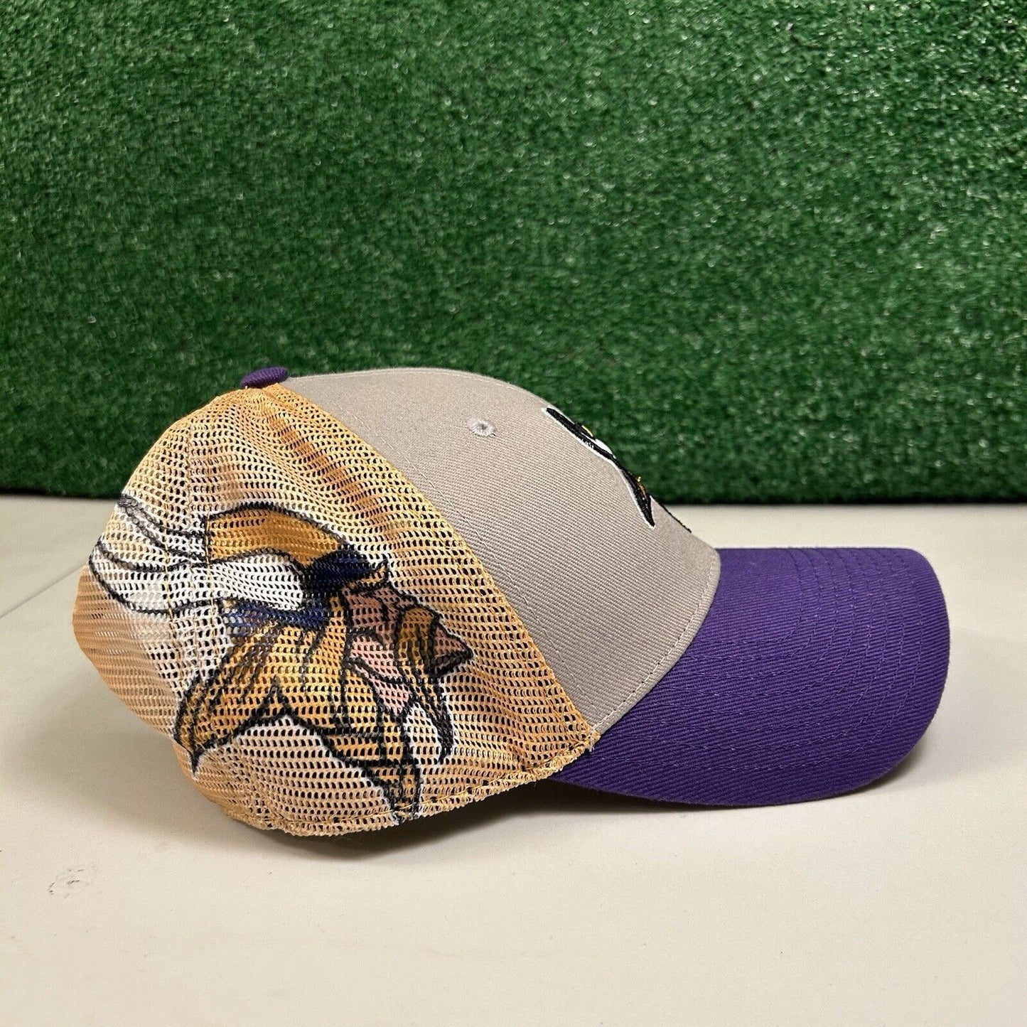 Minnesota Vikings Hat Cap Mens Snapback Gray Purple NFL Team Footbal Side Logo