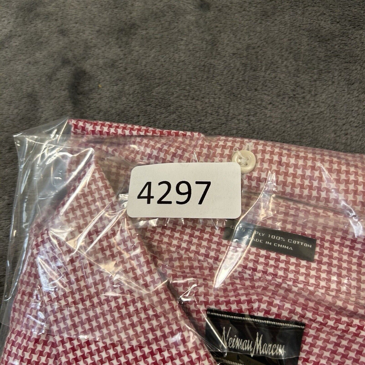 Neiman Marcus Shirt Mens 16.5 32.33 Red White Houndstooth Button Up Long Sleeve