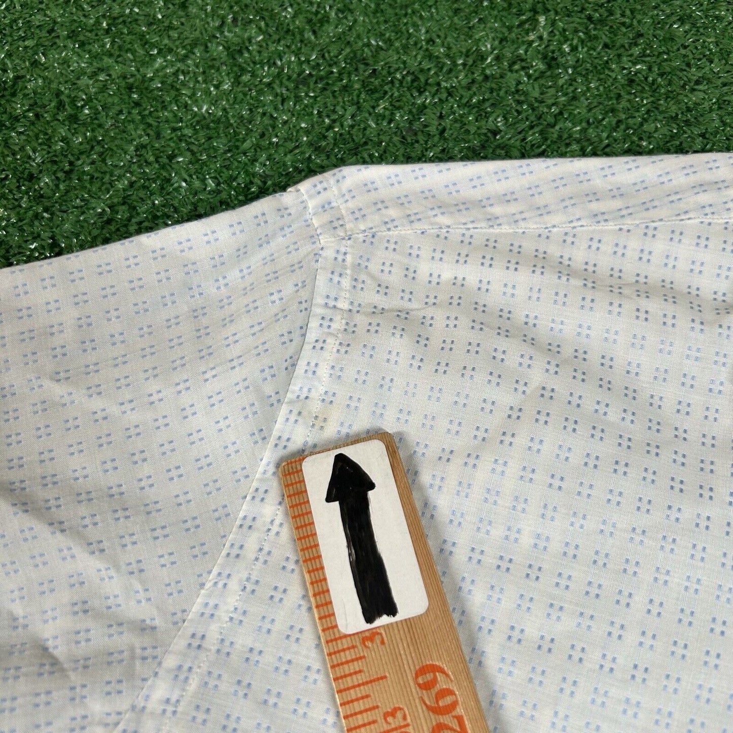 Banana Republic Shirt Mens Medium White Blue Geometric Button Up Long Sleeve