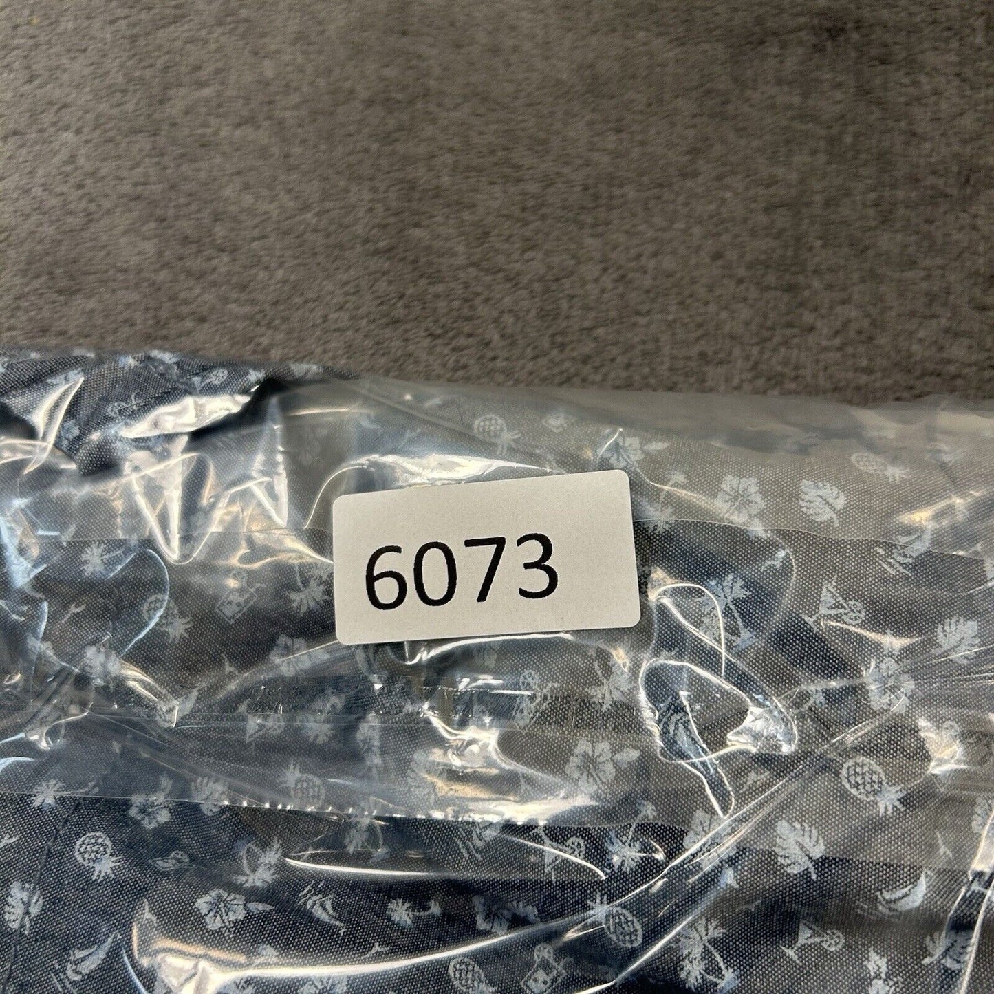 Izod Saltwater Shorts Men 42" Blue Dockside Classic Fit Pineapples Palm Tree NEW