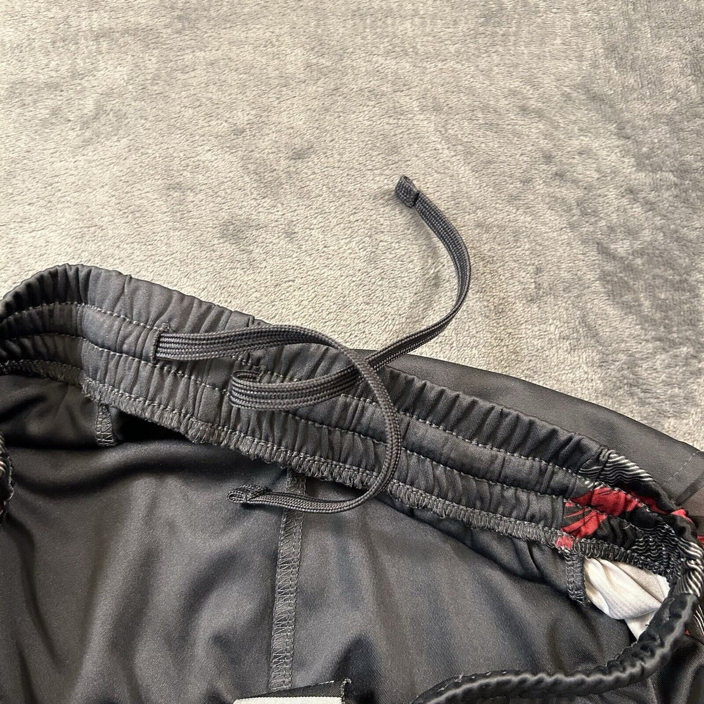 Iowa State Shorts Mens Small Gray SweatShorts Comfort Drawstring 28" Colosseum