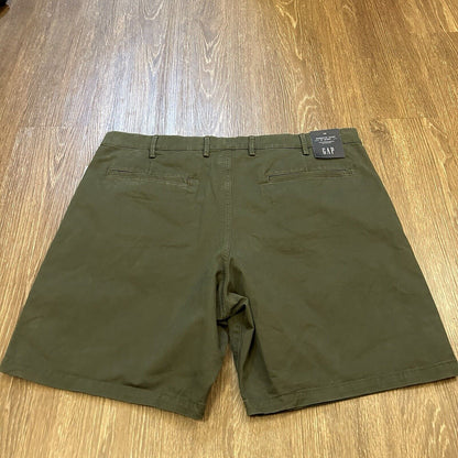 Gap Essential Khaki Chino Shorts Mens 40" Green Comfort Casual 9" Inseam NEW