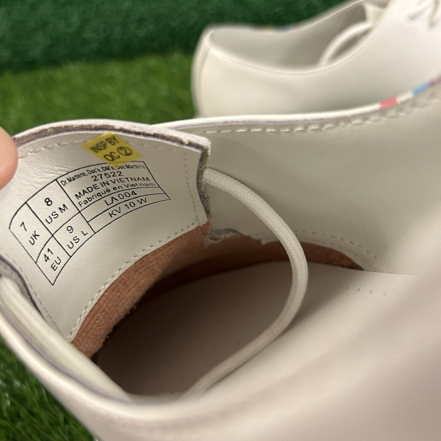 Dr Martens Oxford Pride Womens 9 White Leather Shoes Lace Up 27522 Preppy New