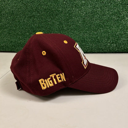 Minnesota Gophers Baseball Hat Cap Mens Strapback Maroon White Logo Big Ten