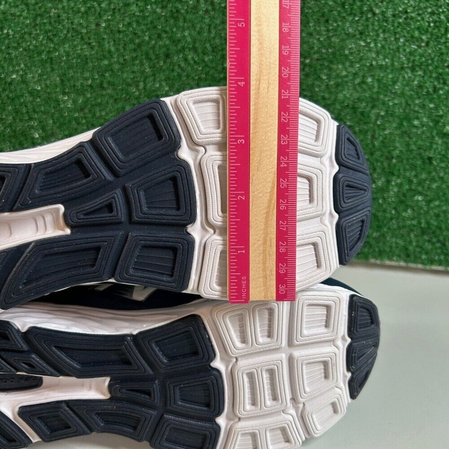 New Balance 680v6 Hook & Loop Navy Blue Running Athletic Shoes Sneakers Kids 6.5