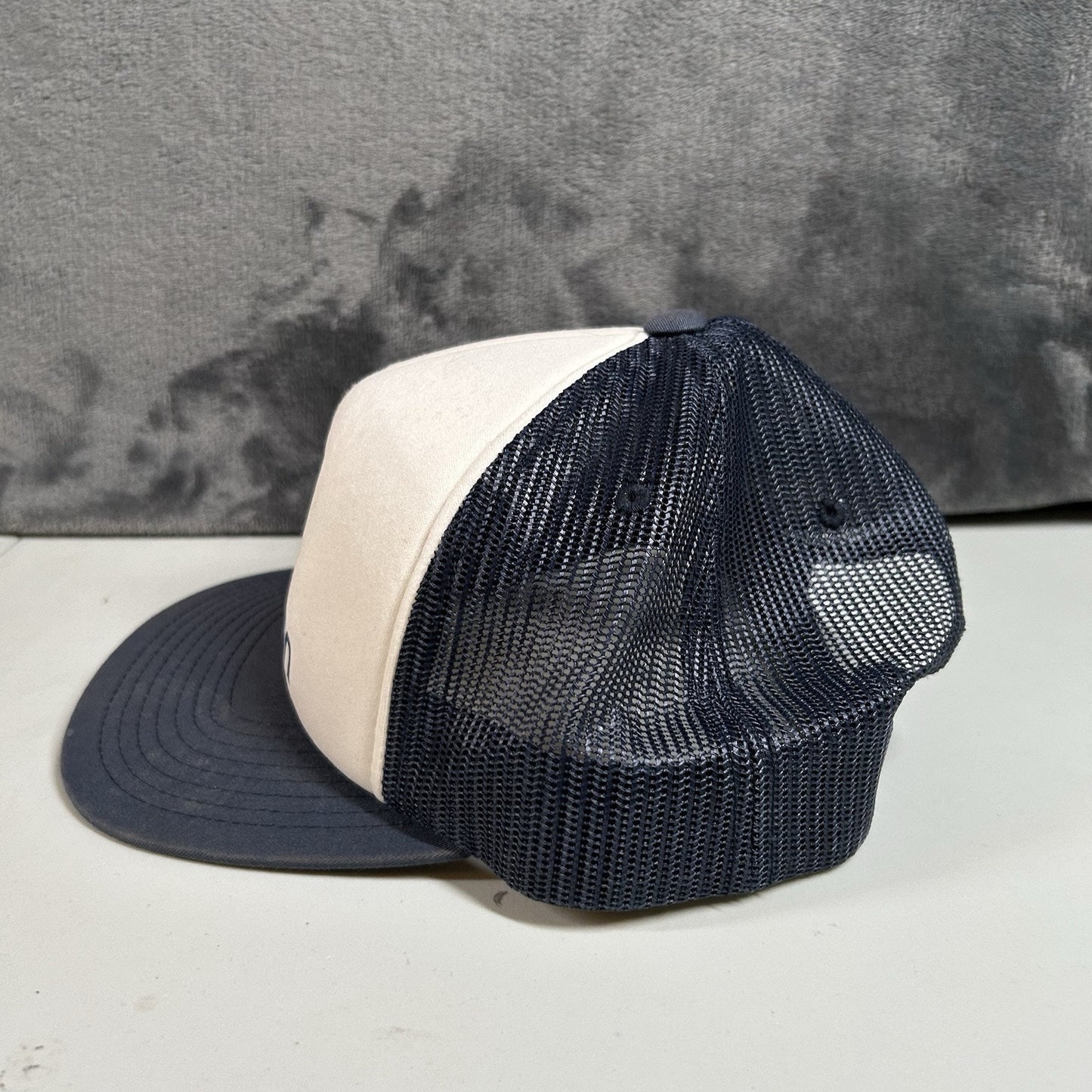 Salomon Snapback Hat Cap Blue White Trucker Running Yupoong Classics Adjustable