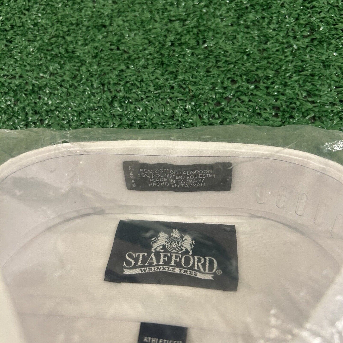 Stafford Super Shirt Mens 16.5 White Athletic Fit Button Up Short Sleeve NEW