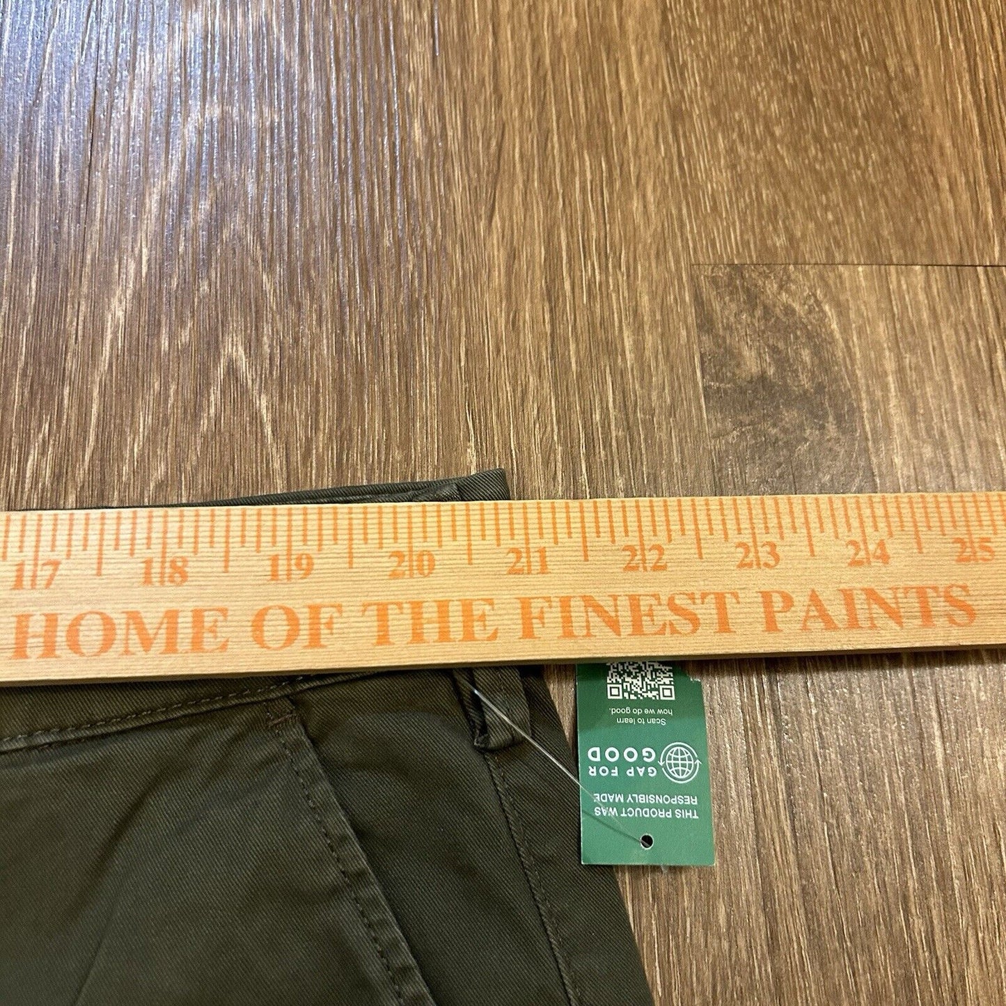 Gap Essential Khaki Chino Shorts Mens 40" Green Comfort Casual 9" Inseam NEW