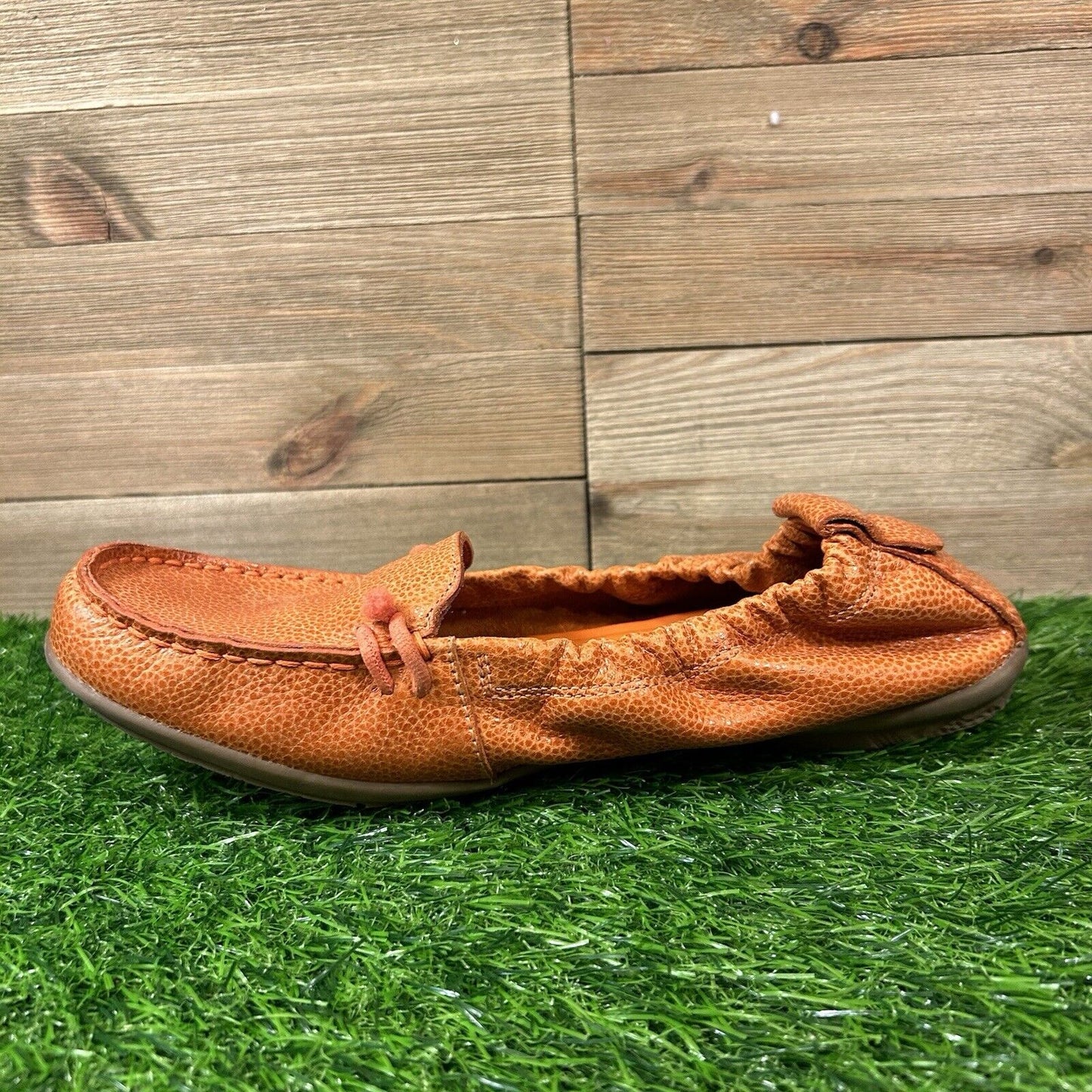 Hush Puppies Ceil Flats Womens 9 M Orange Pebbled Leather Casual Comfort Elastic