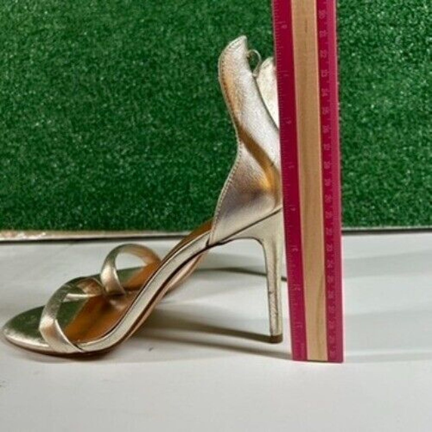 H by Halston Alison Heels Gold Metallic Stiletto Evening Party Shoes Women 9.5 M