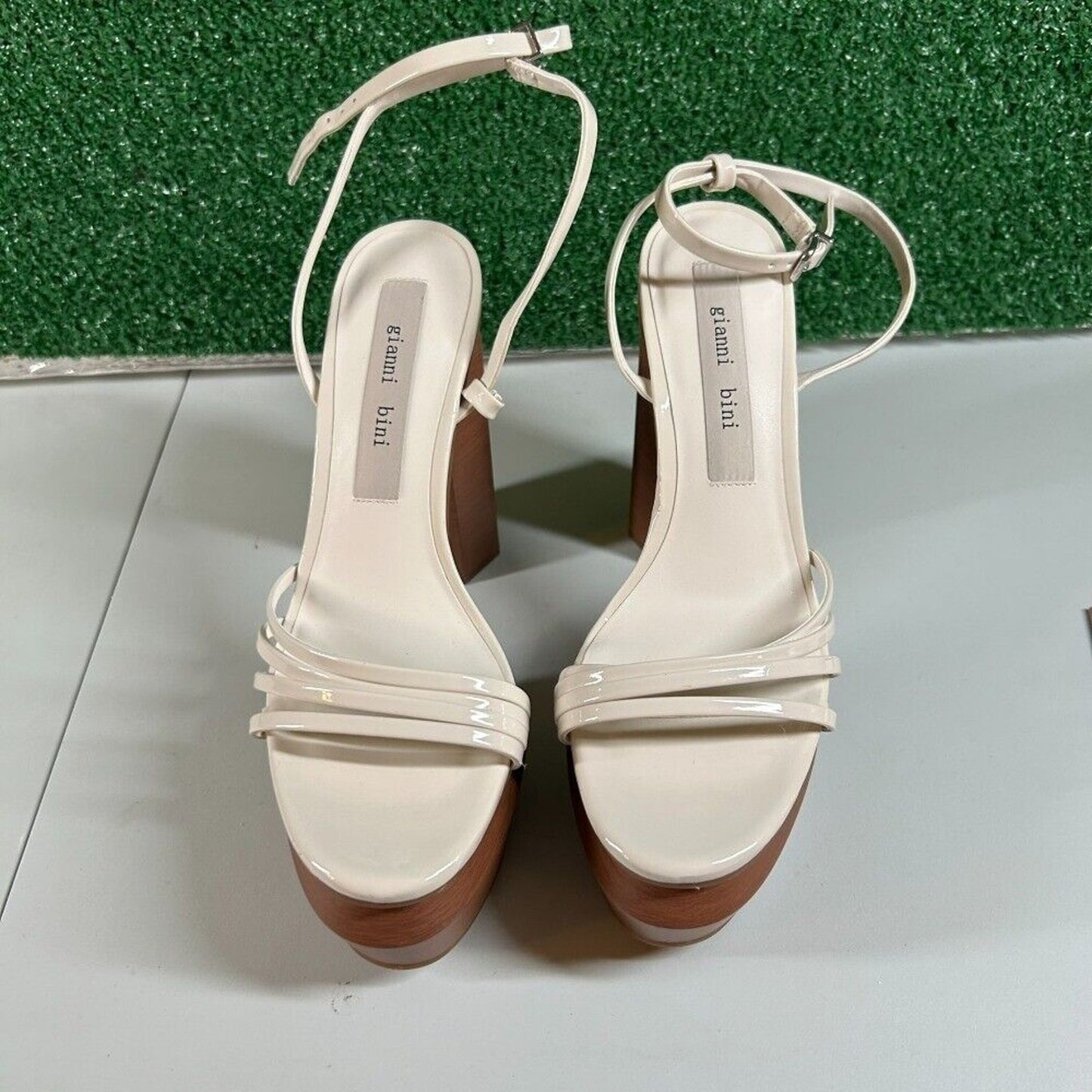 Gianni Bini Parrish Platform Sandals Ankle Strap Wood Block Patent Womens 8.5M