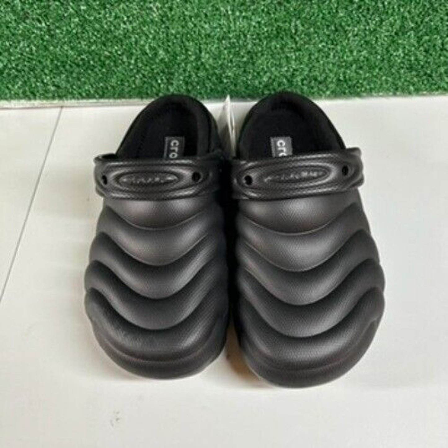 Crocs Classic Lined Overpuff Clogs Comfort Slip On Casual Black Mens 8 New