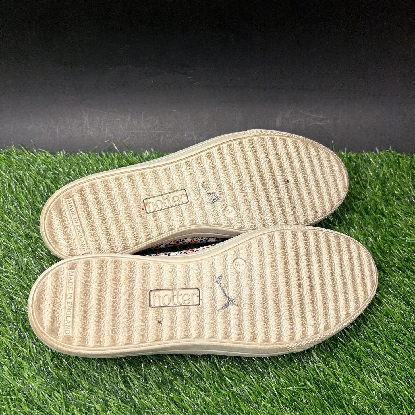 Hotter Mabel Shoes Womens 7 Red Blue Floral Fashion Sneakers Lace Up Casual