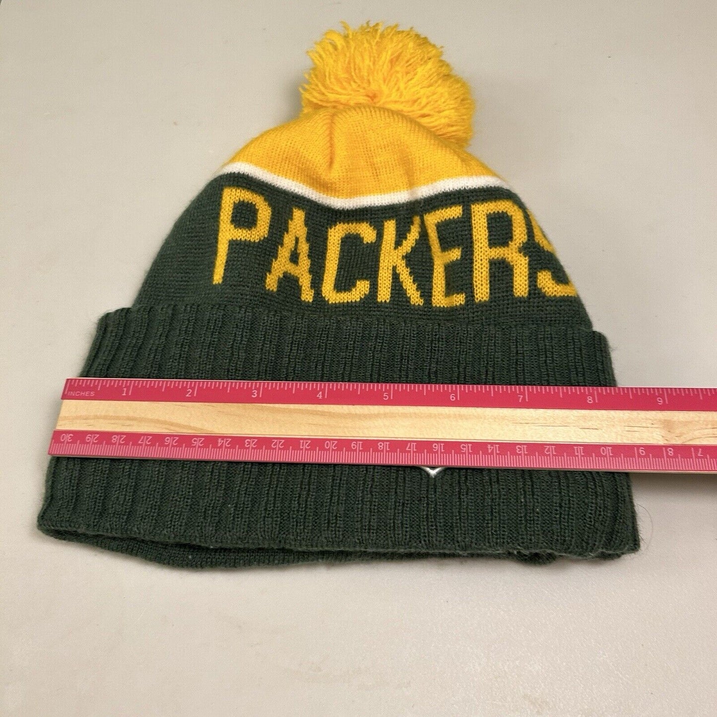 Green Bay Packers Beanie Hat Cap Mens Green Yellow Knit Warm Acrylic NFL New Era