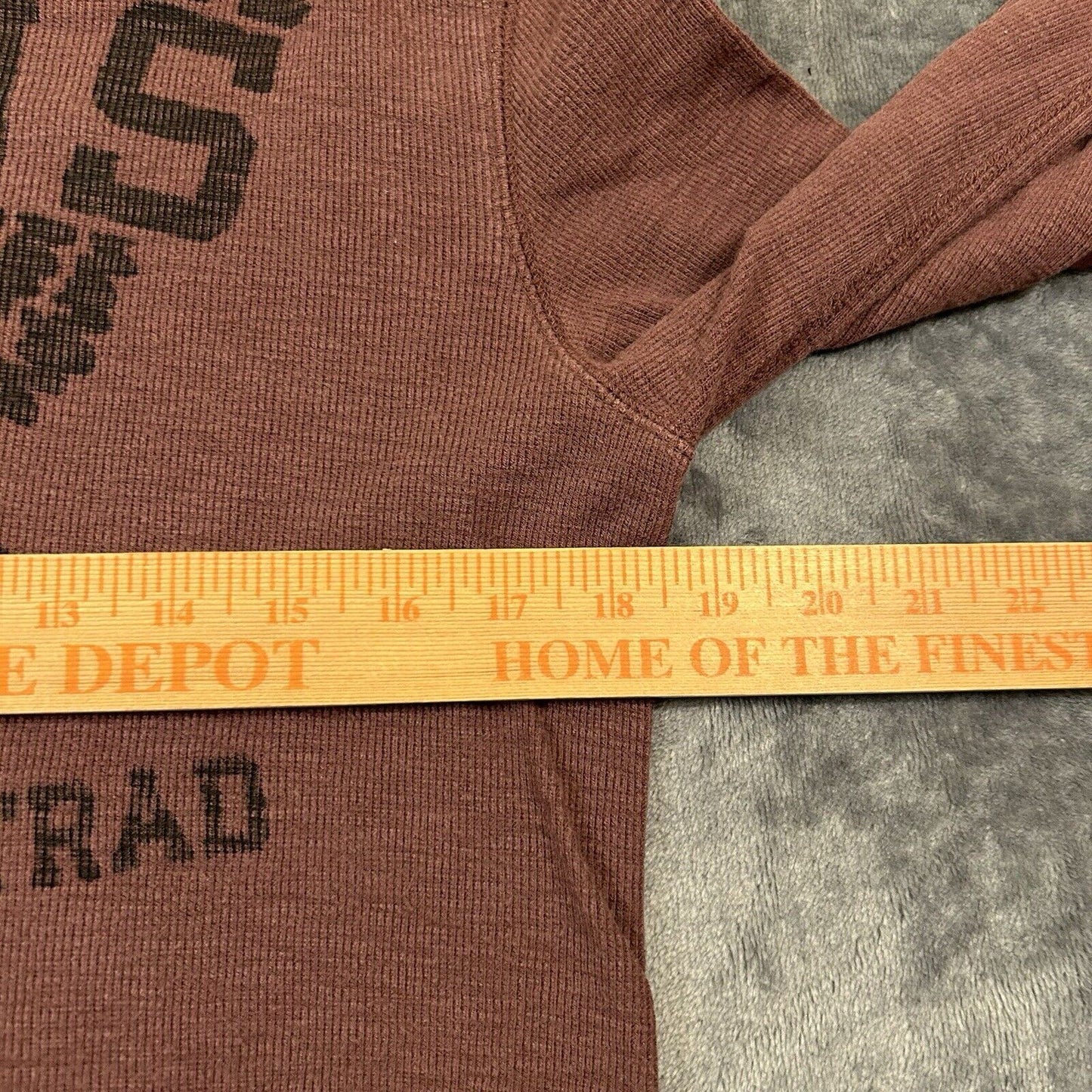 American Eagle Shirt Mens Small Maroon Vintage Fit Knit Long Sleeve Outdoor