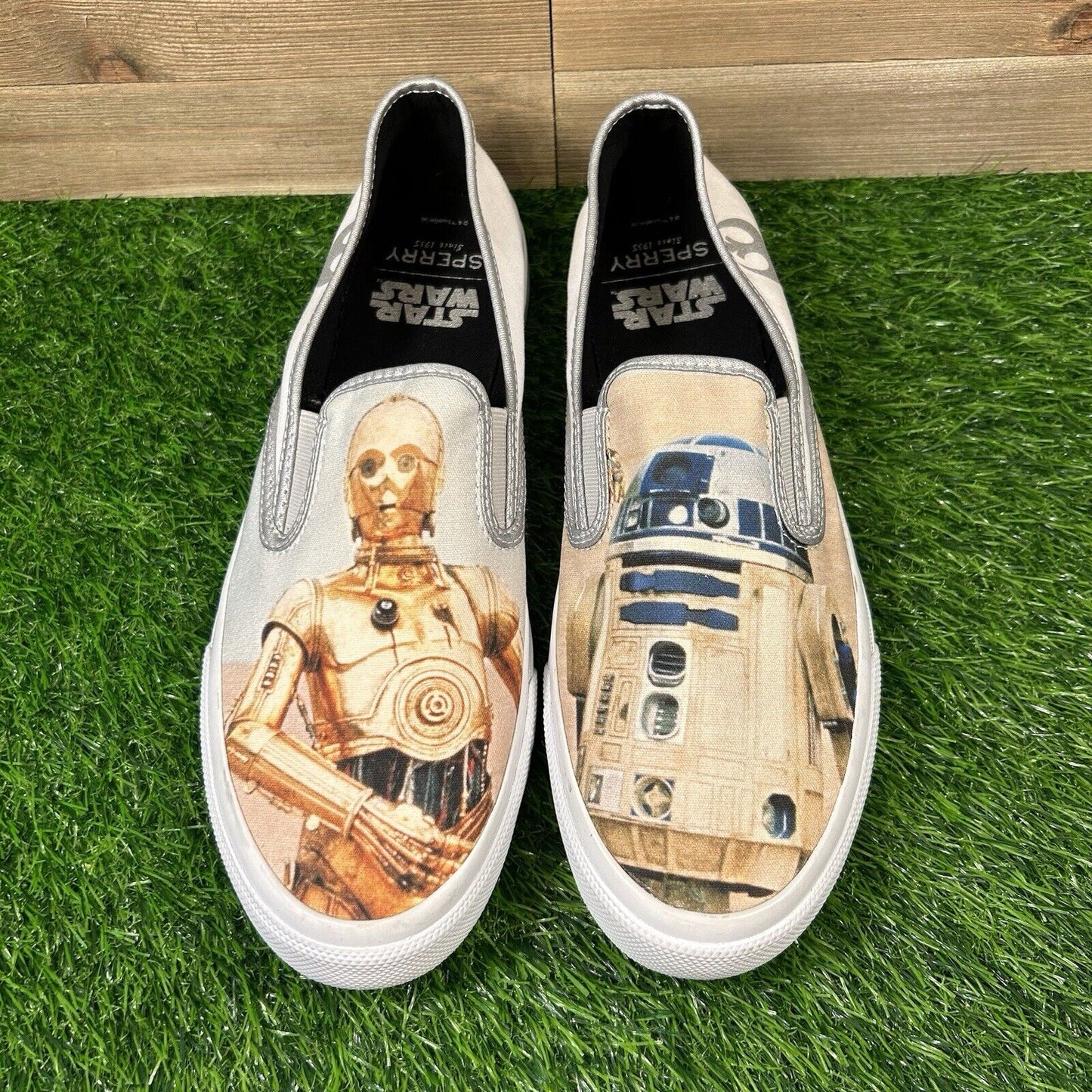 Sperry Star Wars Mens 10.5 White Graphic Shoes Sneakers Slip On R2D2 C3PO Casual