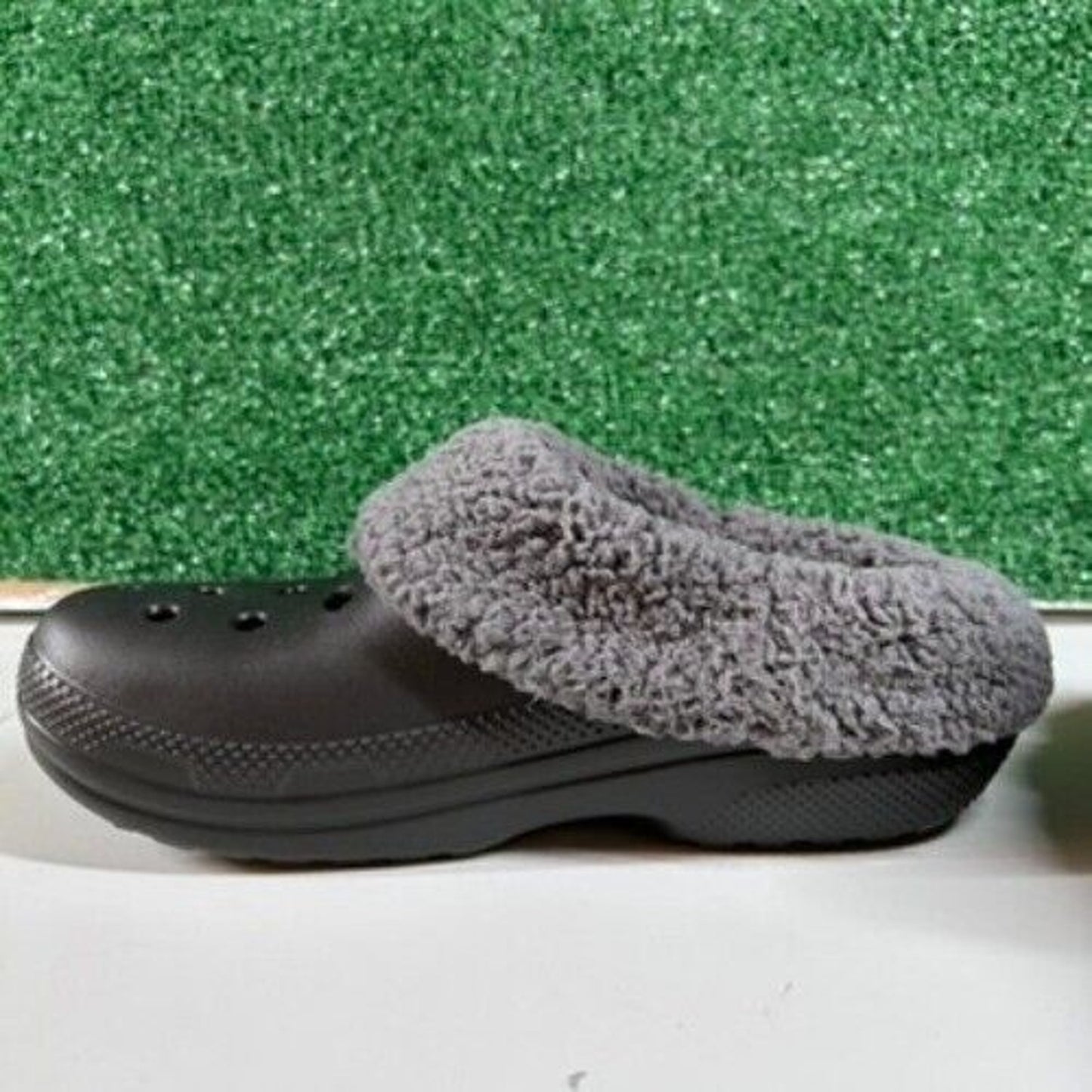 Crocs Classic Blitzen IV Lined Clog Fuzzy Fur Slip On Comfort Black Womens 7 New