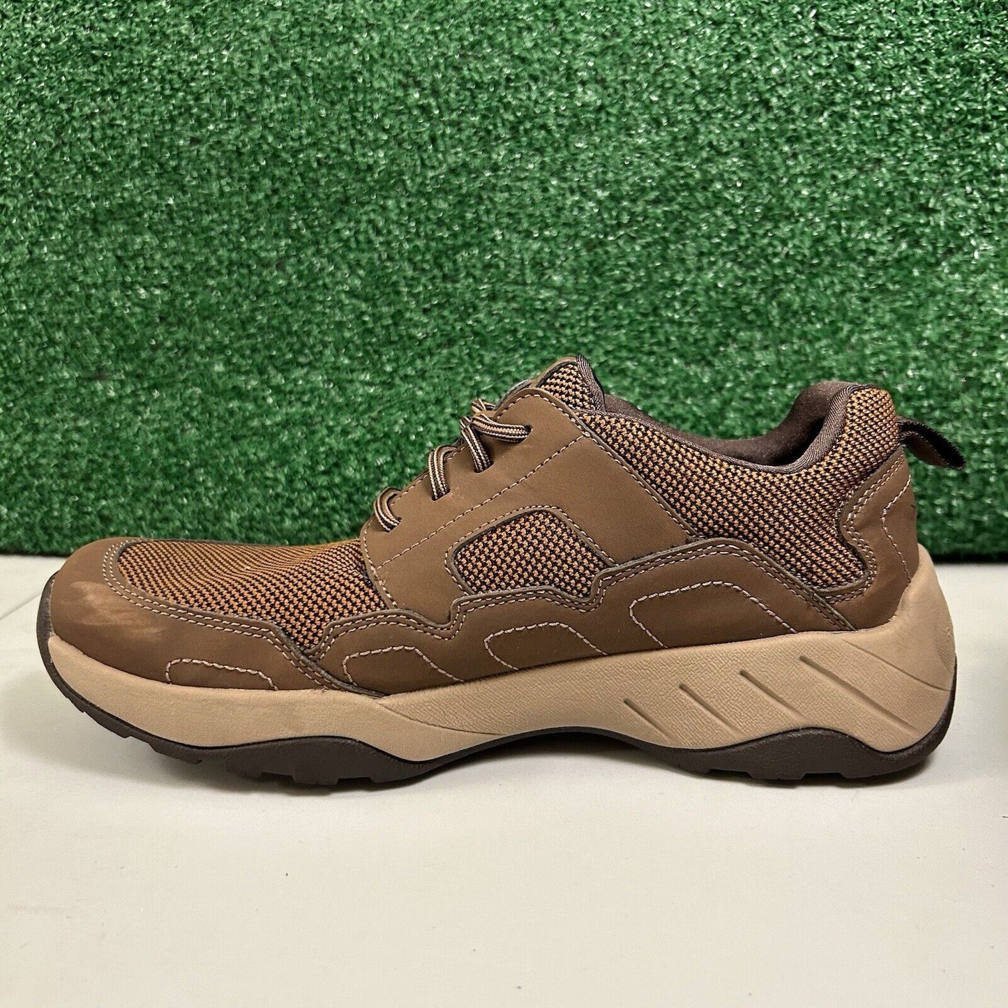 Rockport XCS Spruce 2 Mens 7.5 Brown Shoes Sneakers Walking Comfort Casual New