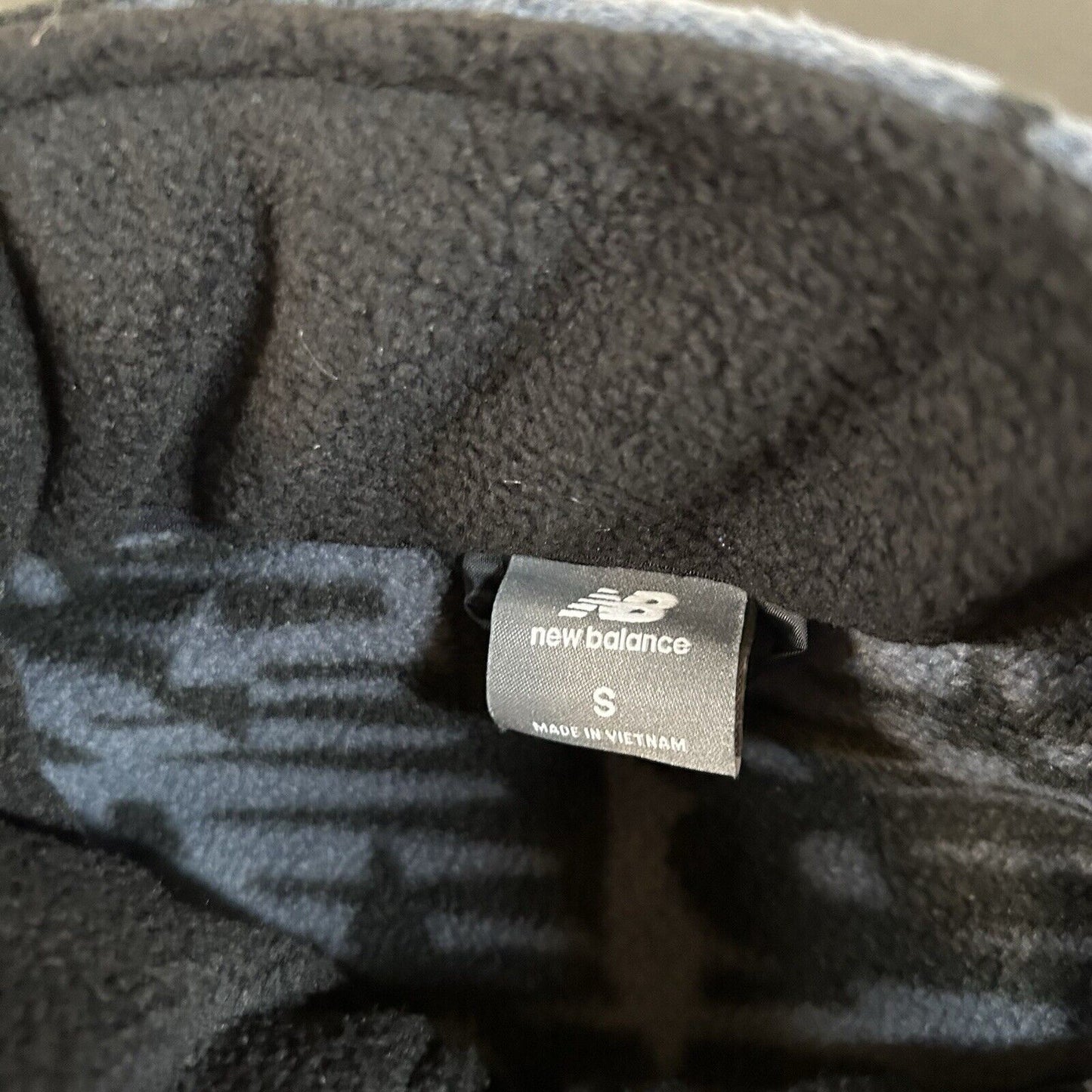 New Balance Fleece Jacket Mens Small Black Full Zip Comfort Outdoor Pockets NEW