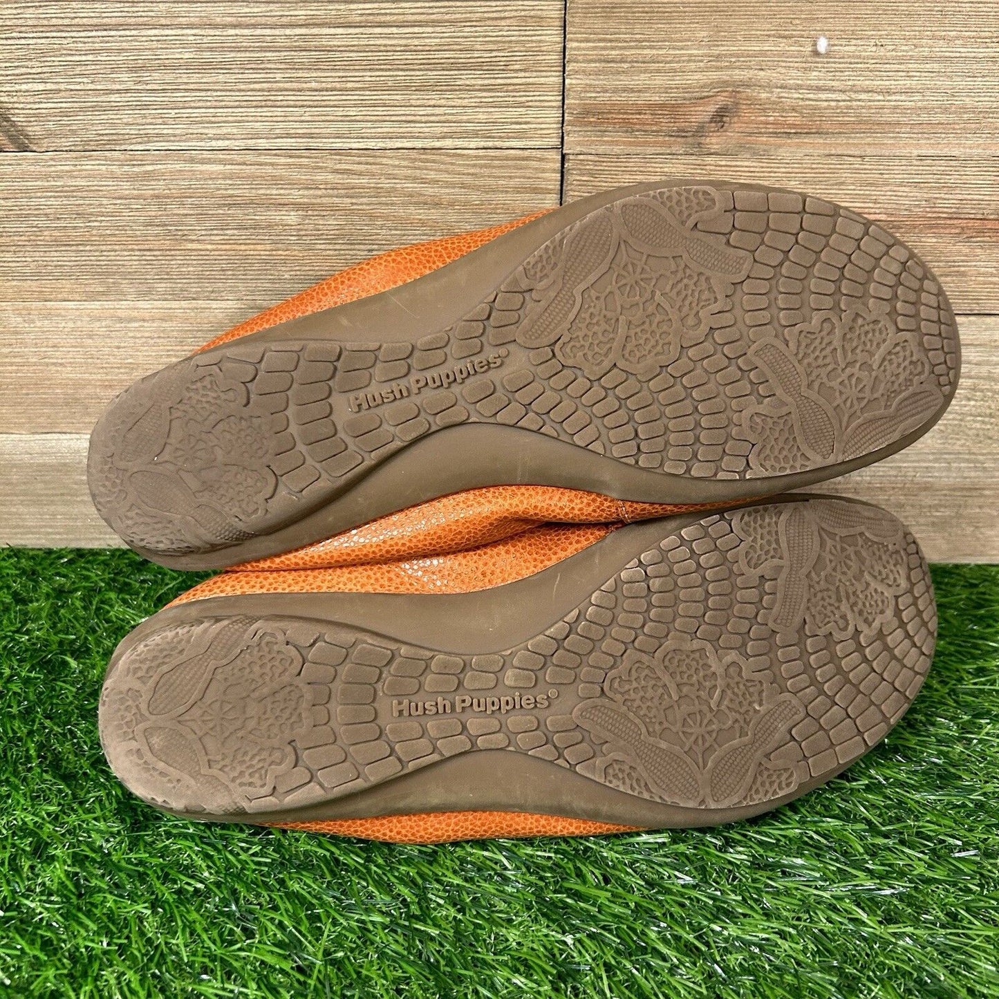 Hush Puppies Ceil Flats Womens 9 M Orange Pebbled Leather Casual Comfort Elastic