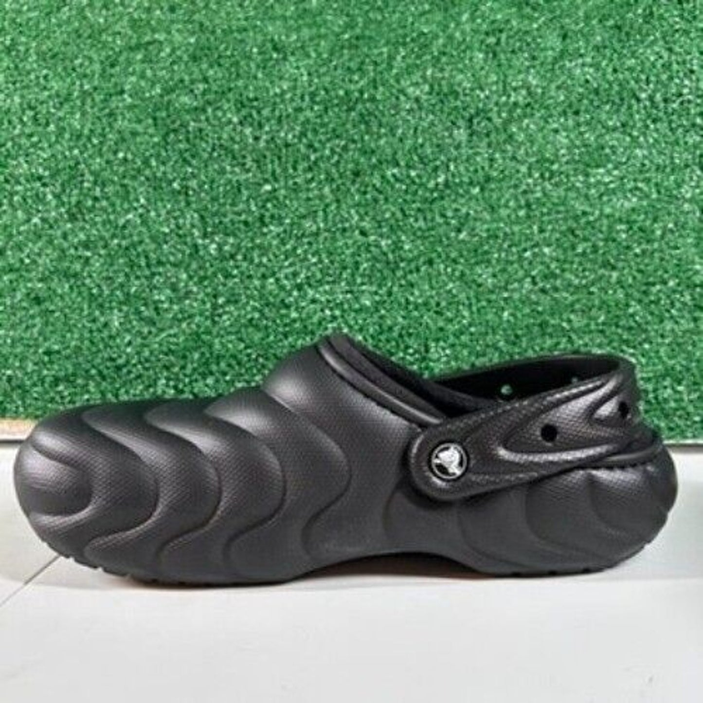 Crocs Classic Lined Overpuff Clogs Comfort Slip On Casual Black Mens 10 New