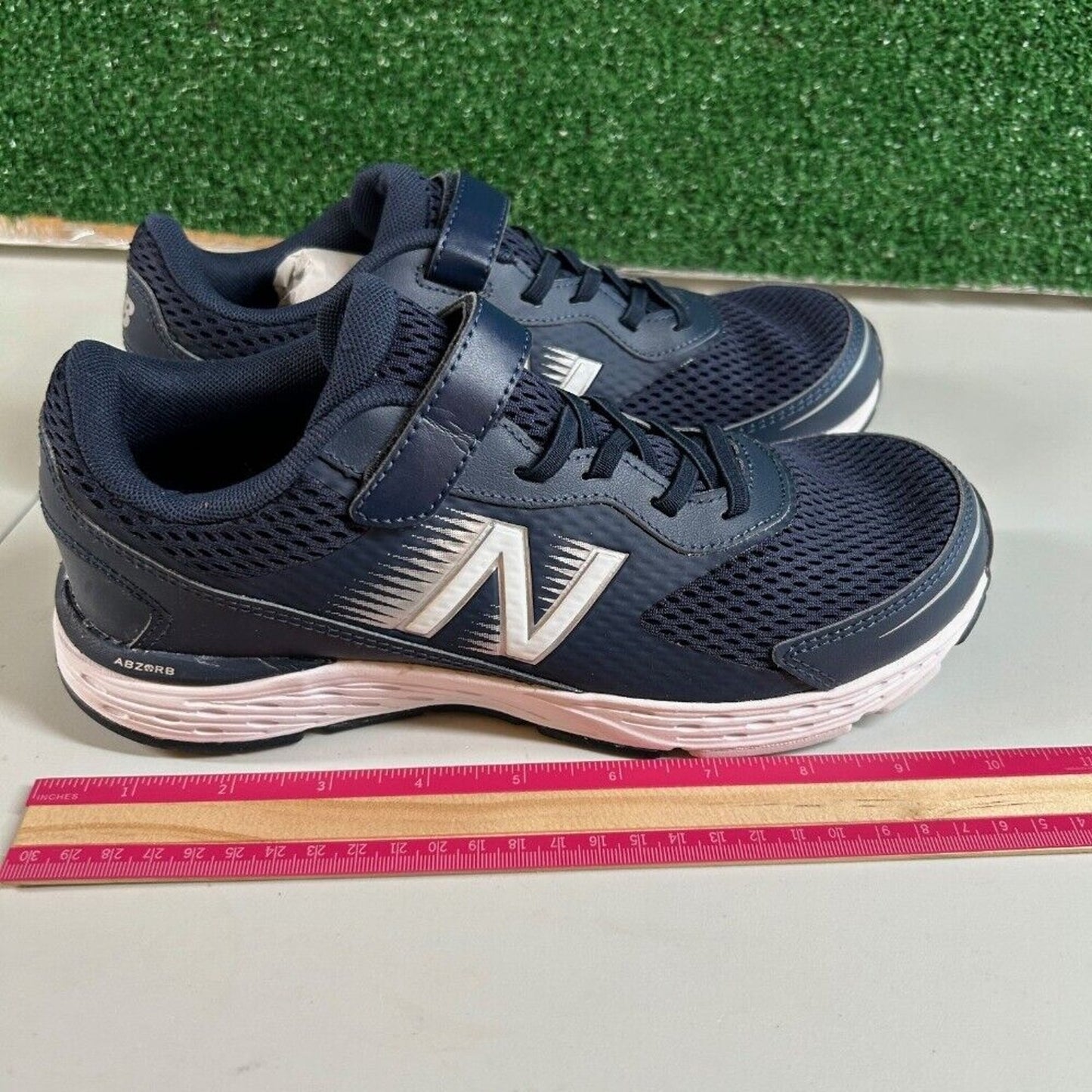 New Balance 680v6 Hook & Loop Navy Blue Running Athletic Shoes Sneakers Kids 6.5