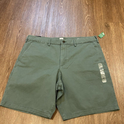 Gap Essential Khaki Shorts Mens 38" Green Chino 9" Short Casual Comfort NEW