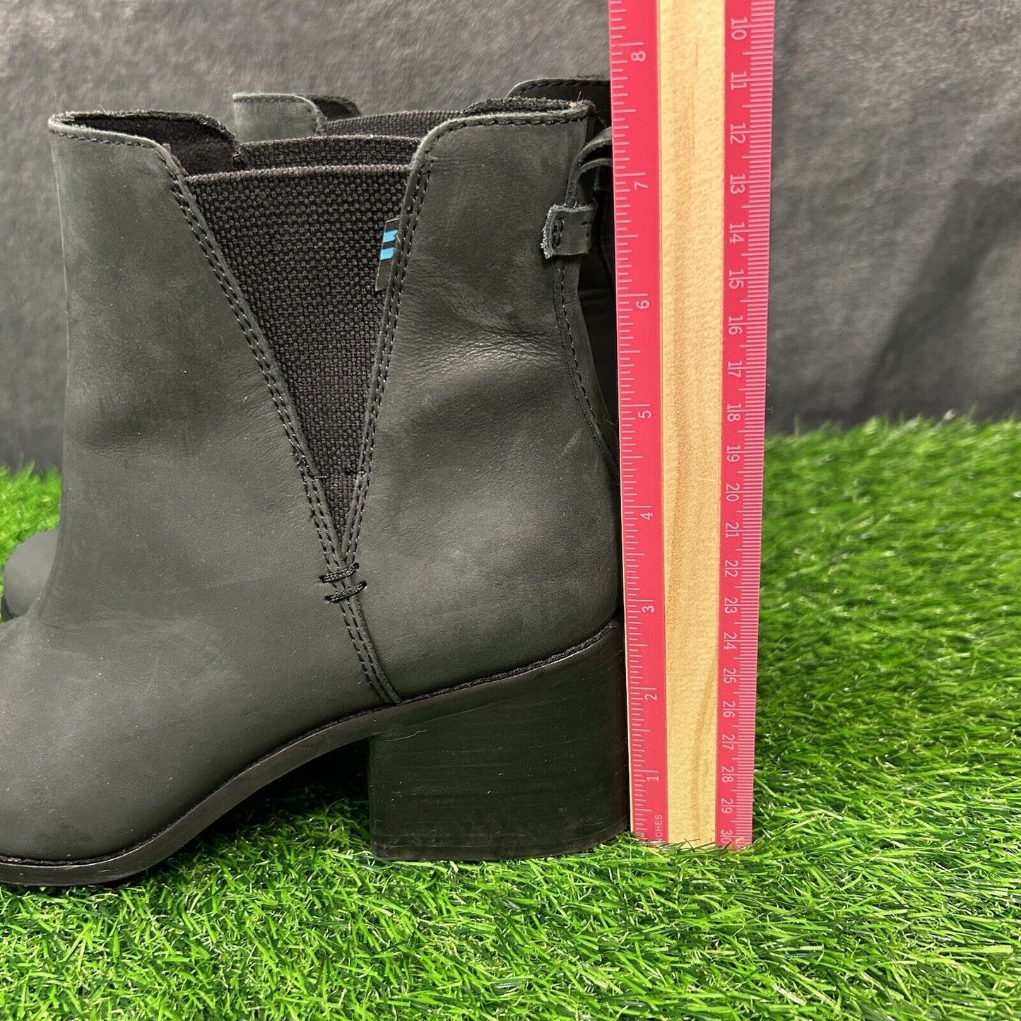 Toms Esme Boots Womens 9.5 Black Leather Ankle Booties Casual Block Heel Chelsea