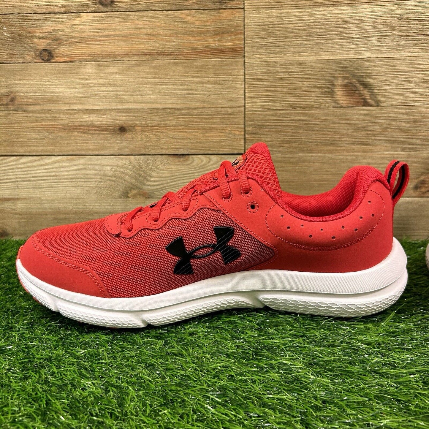 Under Armour Charged Assert 10 Mens Size 11 Red Shoes Sneaker Athletic NEW W/Box