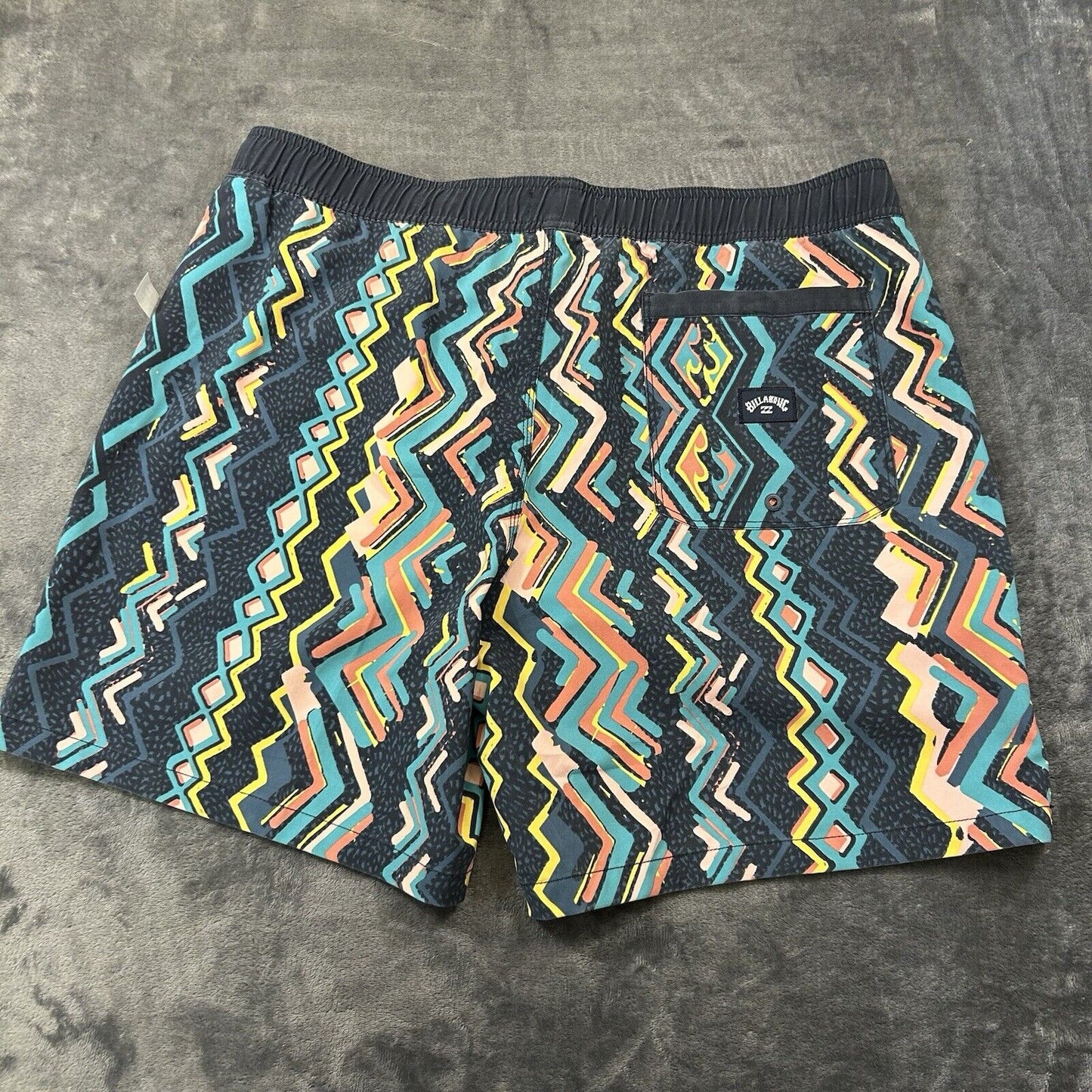 Billabong Board Shorts Men XXL 2XL 38" Blue Black Striped Drawstring Boardie NEW