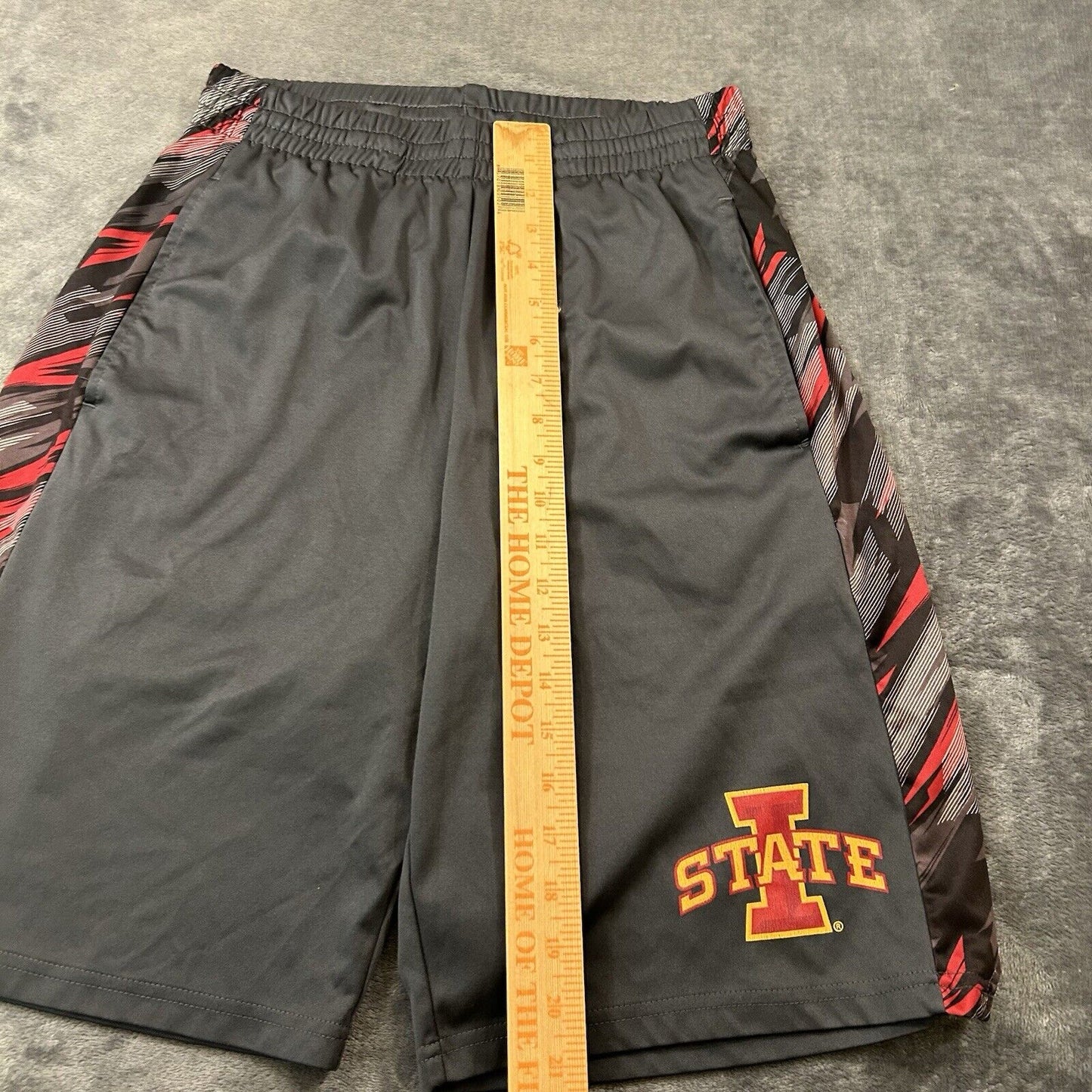 Iowa State Shorts Mens Small Gray SweatShorts Comfort Drawstring 28" Colosseum