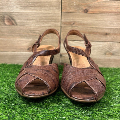 Clarks Eliza Sandals Womens 8 M Brown Slingback Hook & Loop Heeled Peep Toe