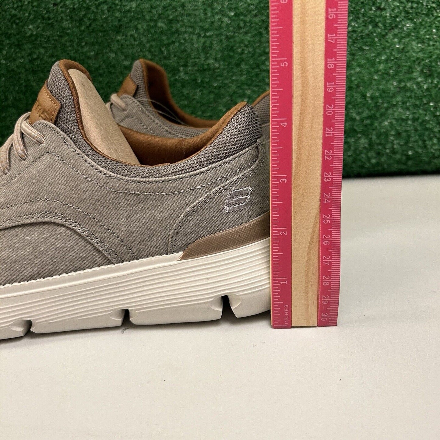 Skechers Garza Romano Mens 8 Light Brown Shoes Sneaker Athletic Comfort NEW