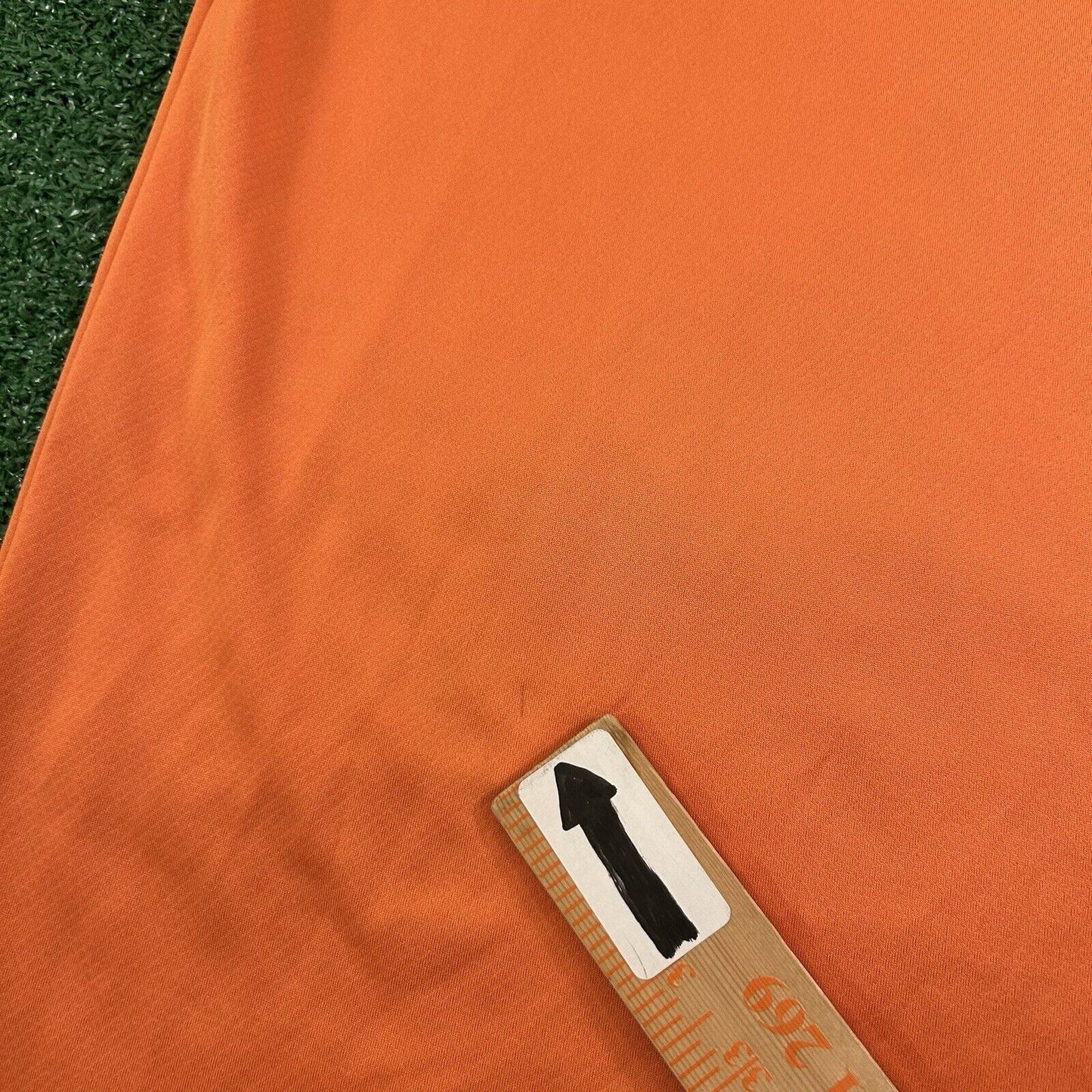 Under Armour Polo Shirt Mens Medium Orange Short Sleeve Golf Athletic Heatgear