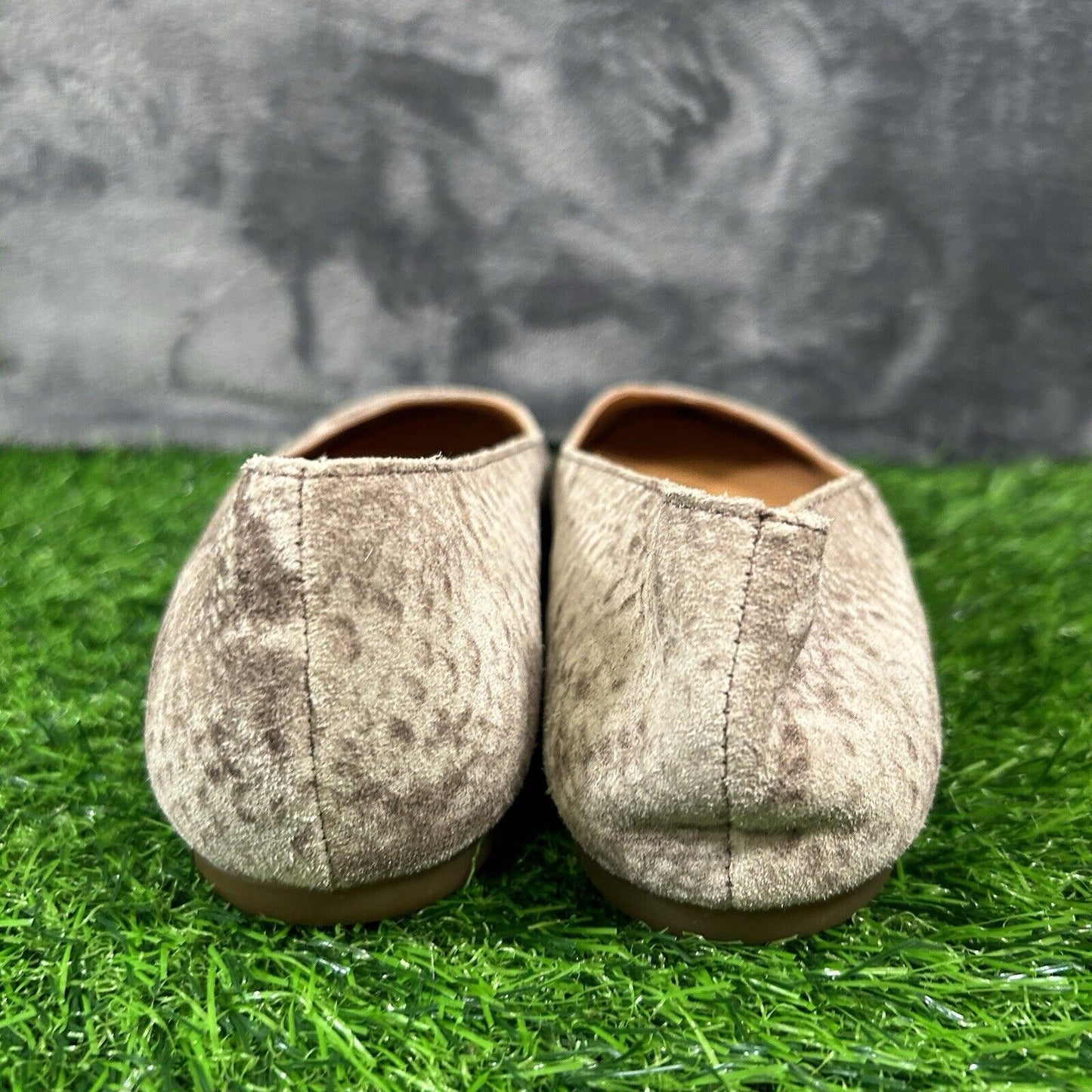 Born Adour Flats Womens 7 M Gray Beige Snakeskin Leather Shoes Slip On Casual