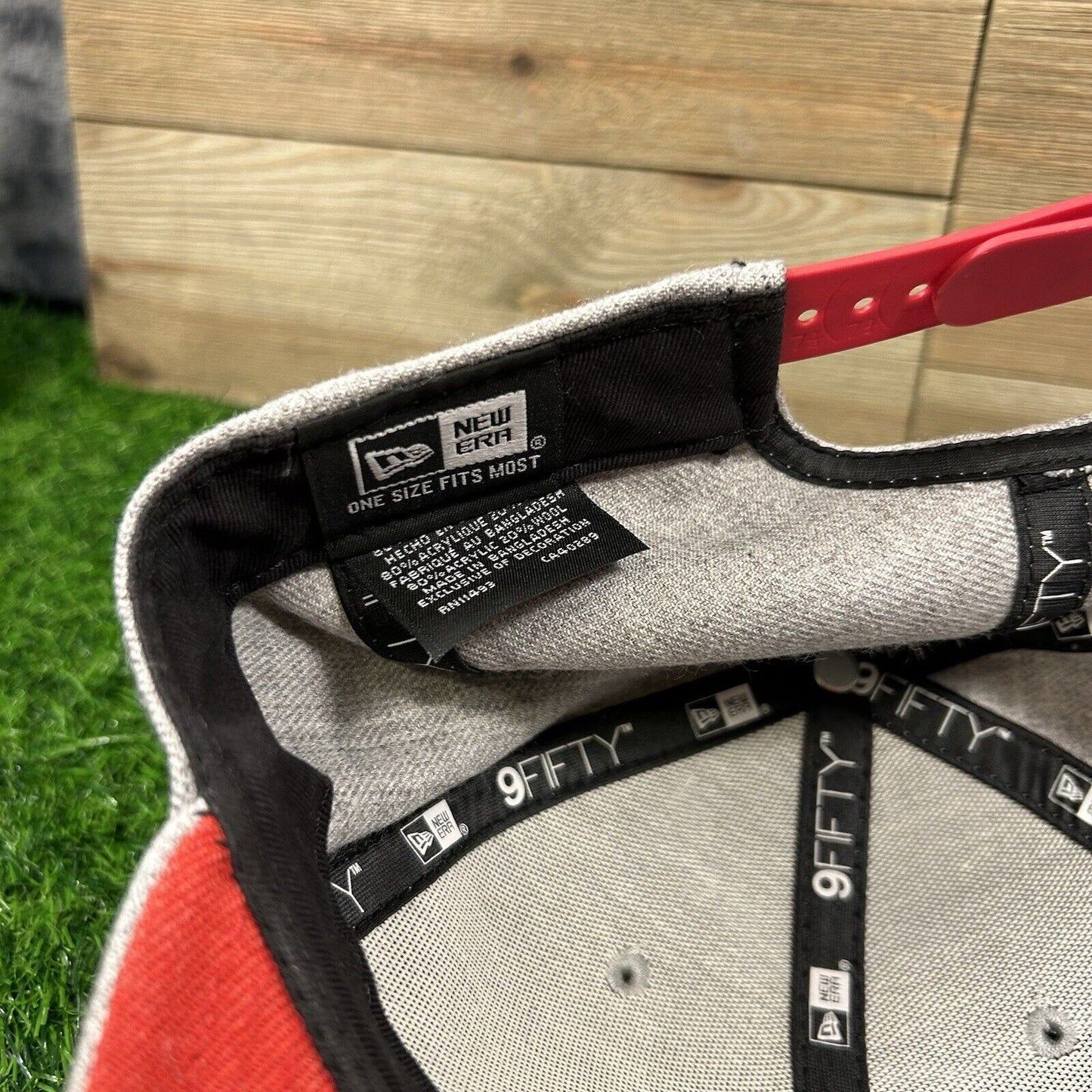 Chicago Cubs Hat Cap Mens Gray Red Snapback New Era MLB Baseball Logo Wool