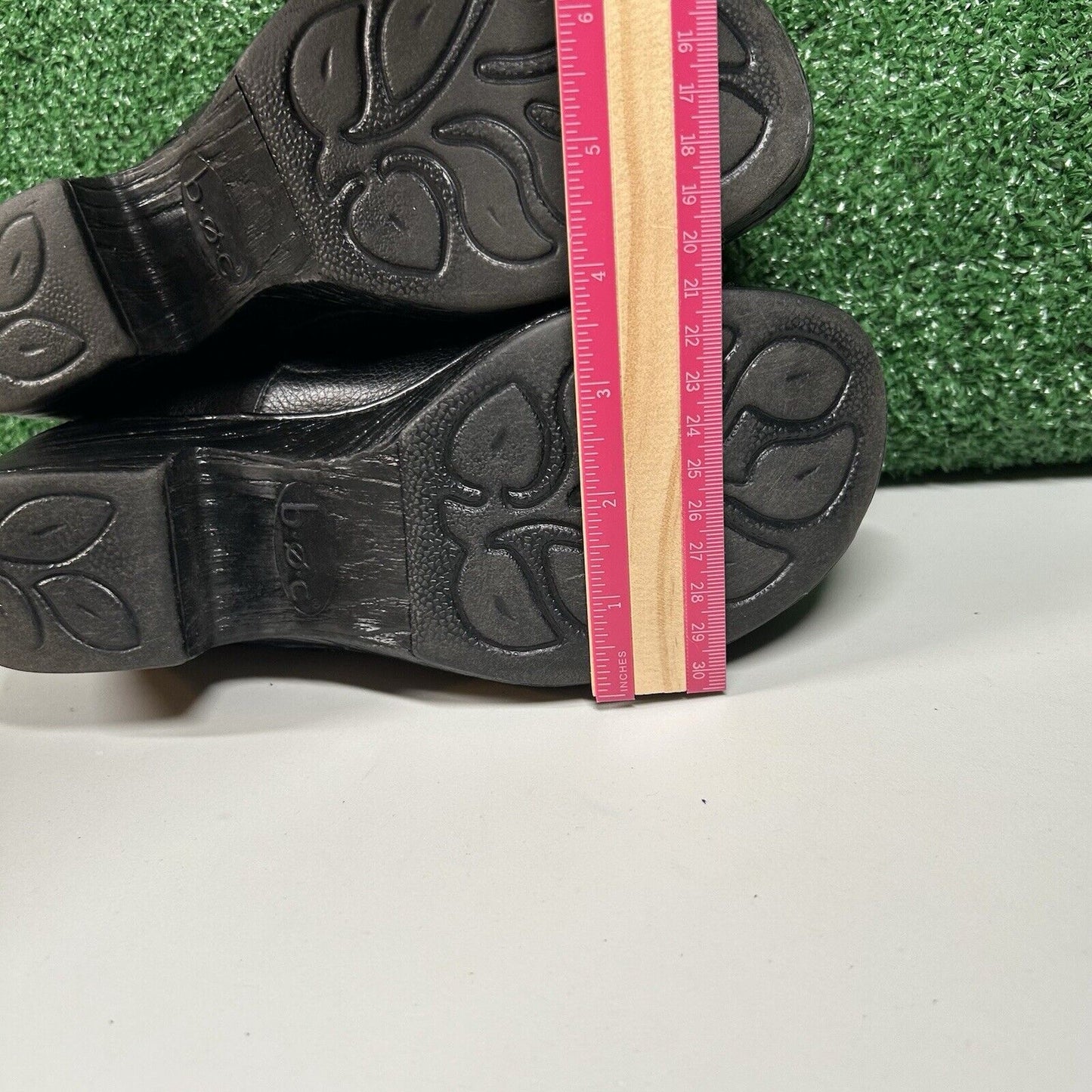 Born Boc Nadiyya Clogs Womens 8.5 M Black Pebbled Leather Shoes Slip On Nurse