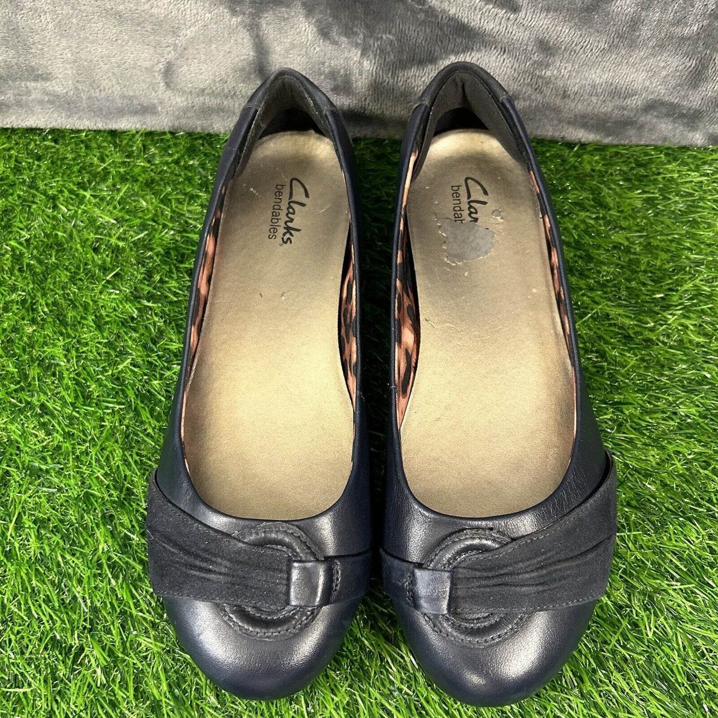 Clarks Bendables Flats Womens 7 W Blue Leather Shoes Slip On Casual Comfort