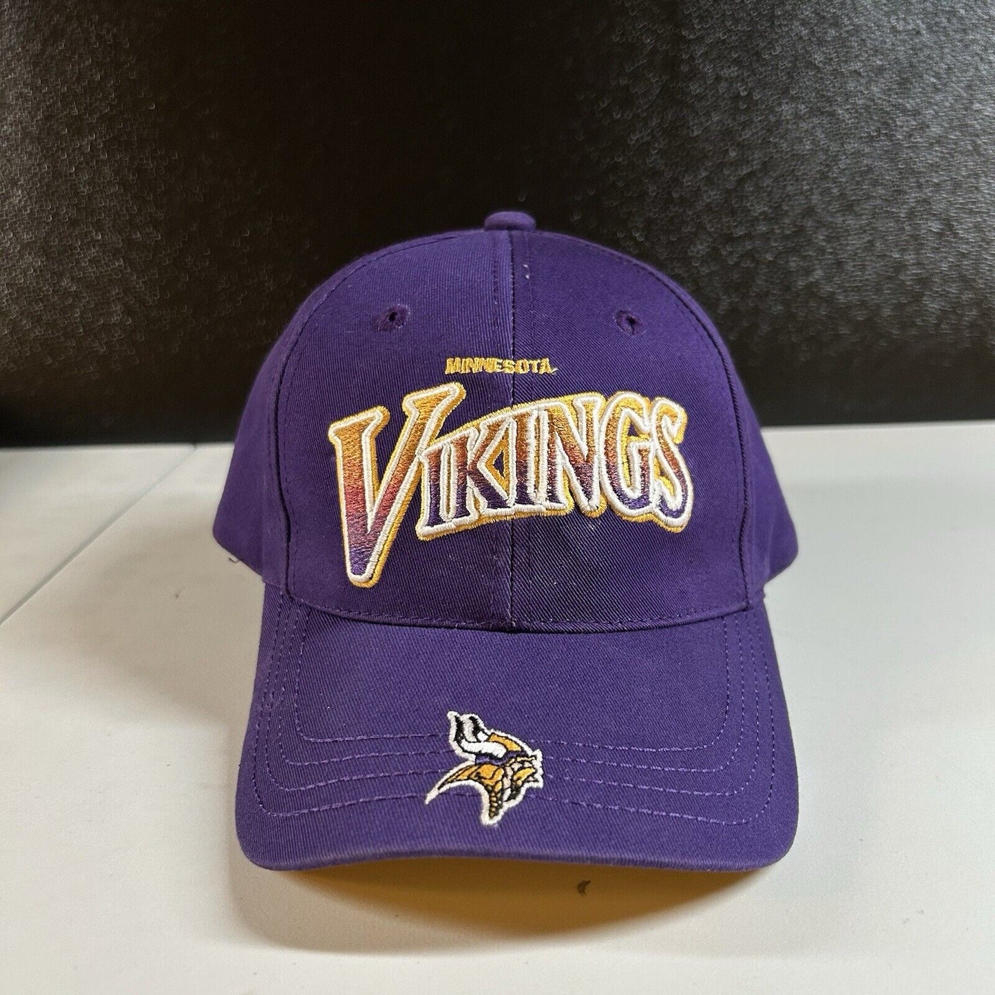 Minnesota Vikings Hat Cap Mens Strapback Purple Yellow Reebok NFL Football Y2K