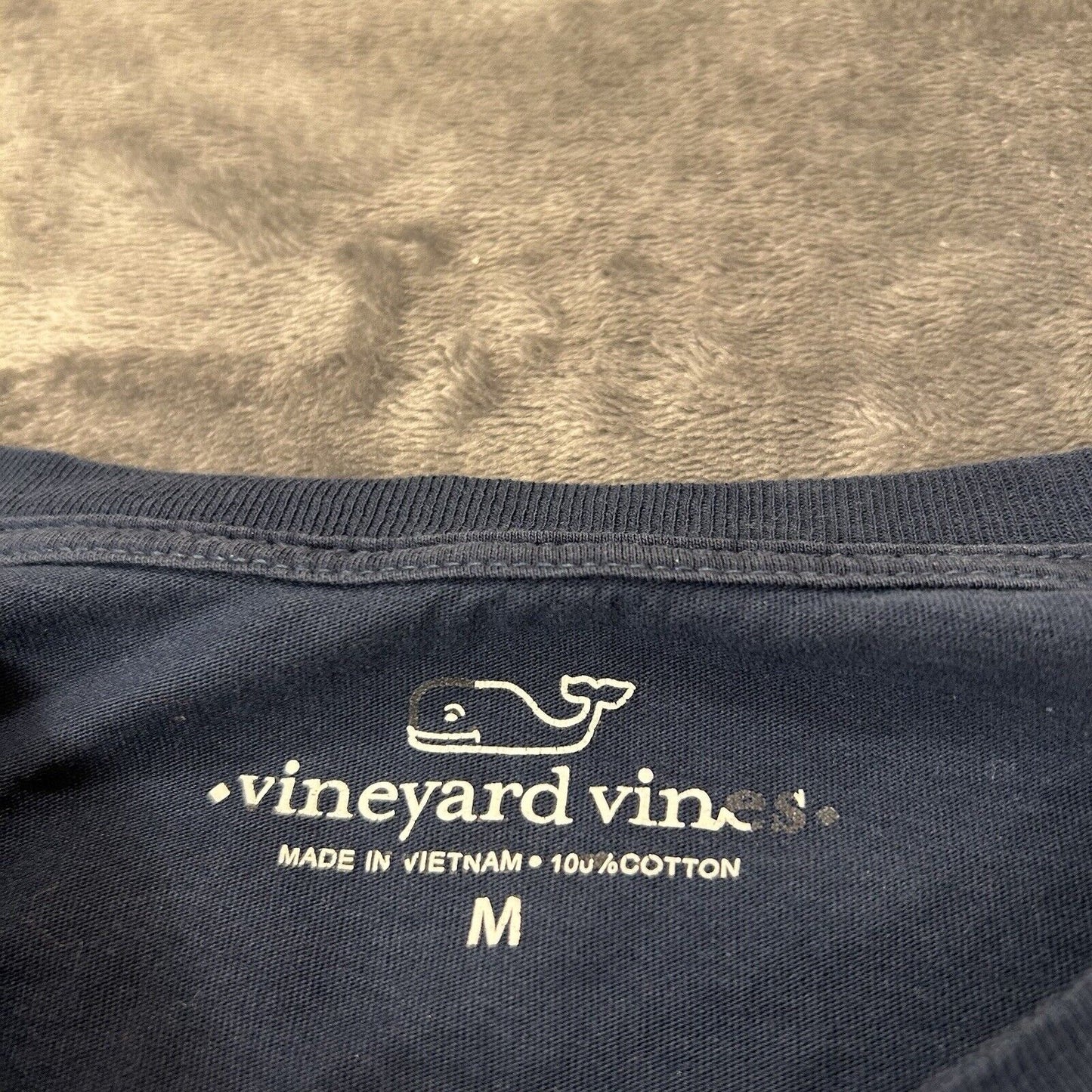 Vineyard Vines Shirt Mens Medium Blue White Long Sleeve Graphic Tee Casual