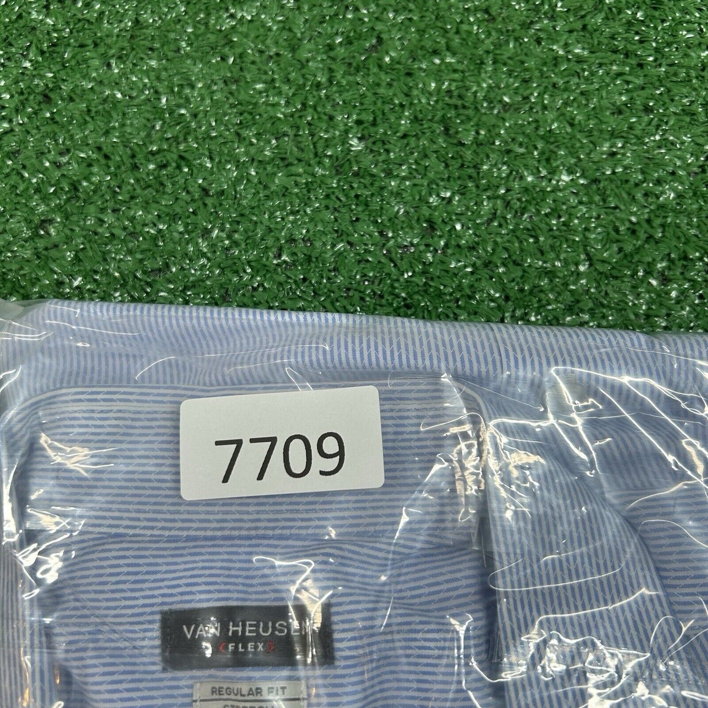 Van Heusen Shirt Men 18.5 34/35 Blue White Striped Stretch Button Up Long Sleeve