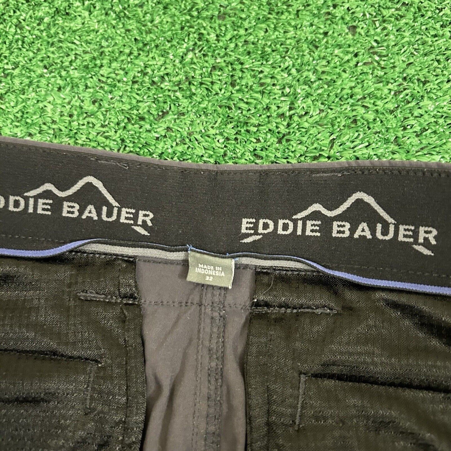 Eddie Bauer Cargo Shorts Mens 32 Gray Casual Outdoor Hiking Trail Nylon Stretch